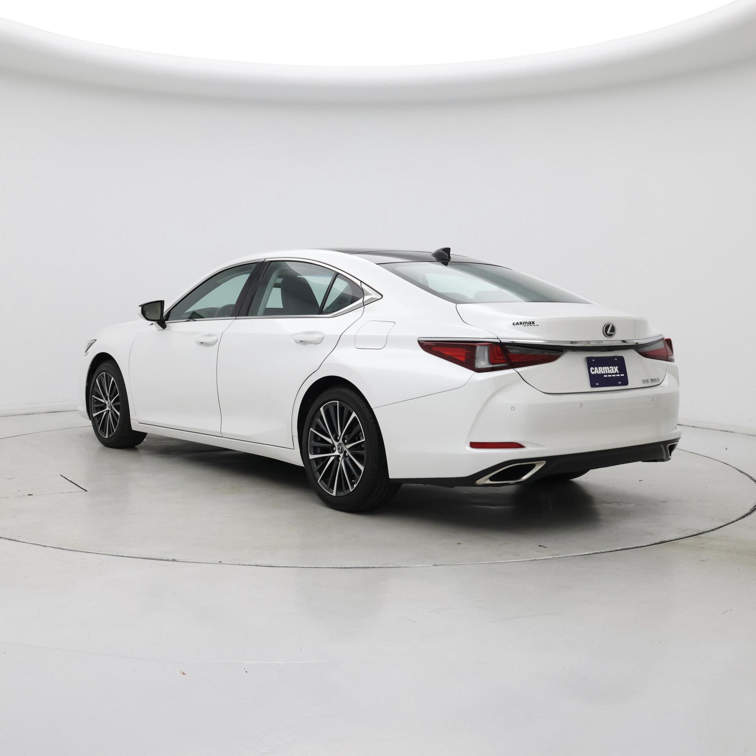 Thumbnail: 2024 Lexus ES - 2