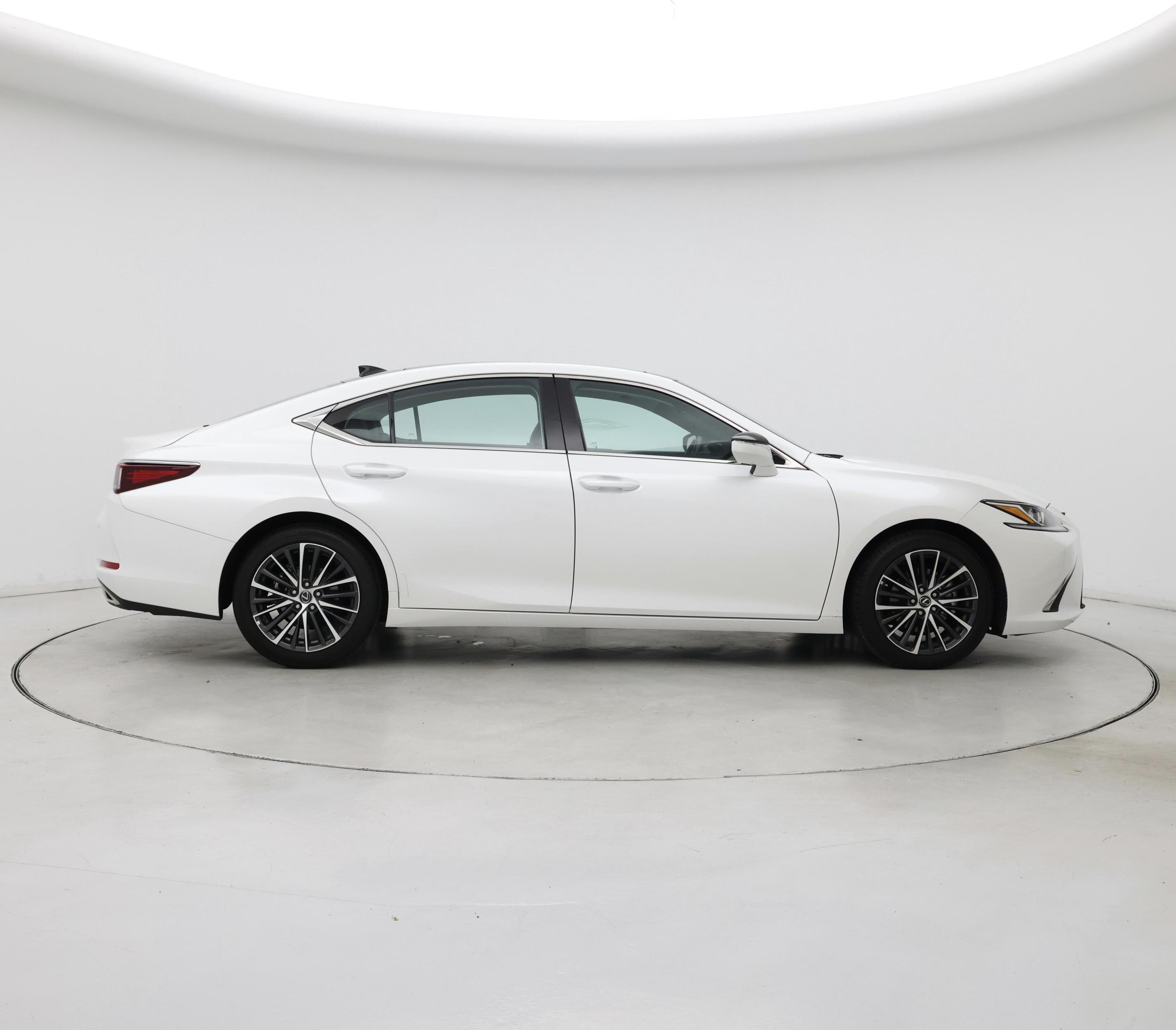 Thumbnail: 2024 Lexus ES - 7