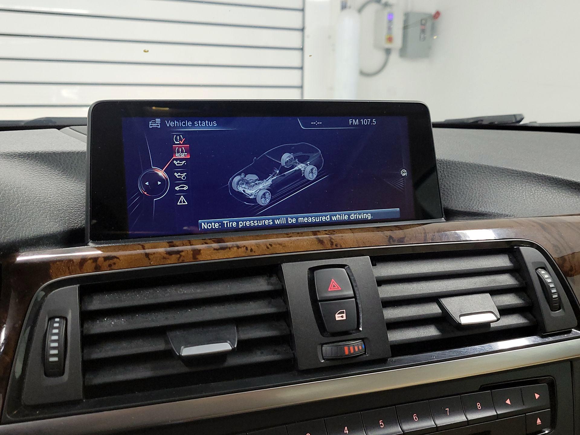 Thumbnail: 2014 BMW 4 Series - 15