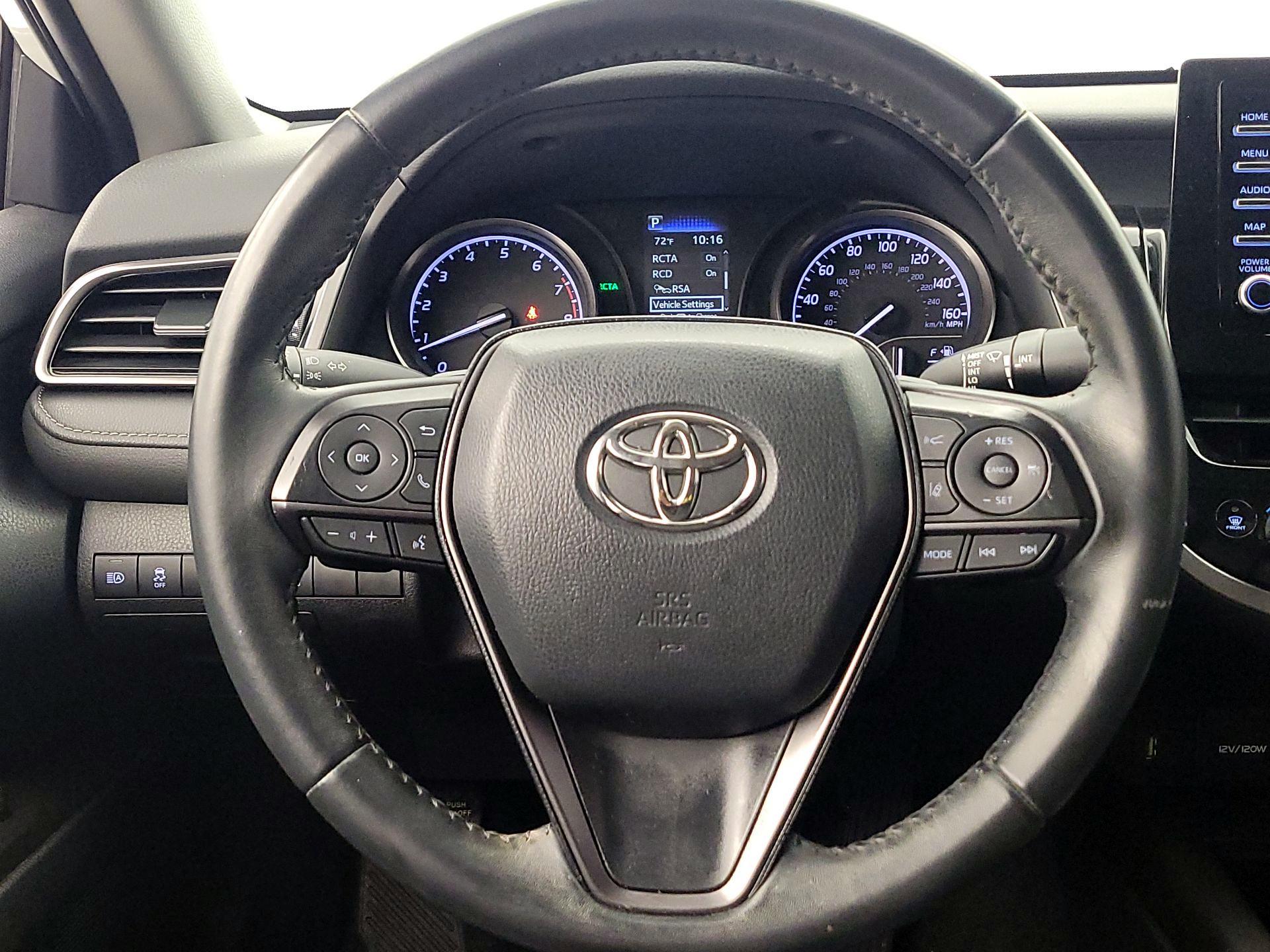 Thumbnail: 2022 Toyota Camry - 10