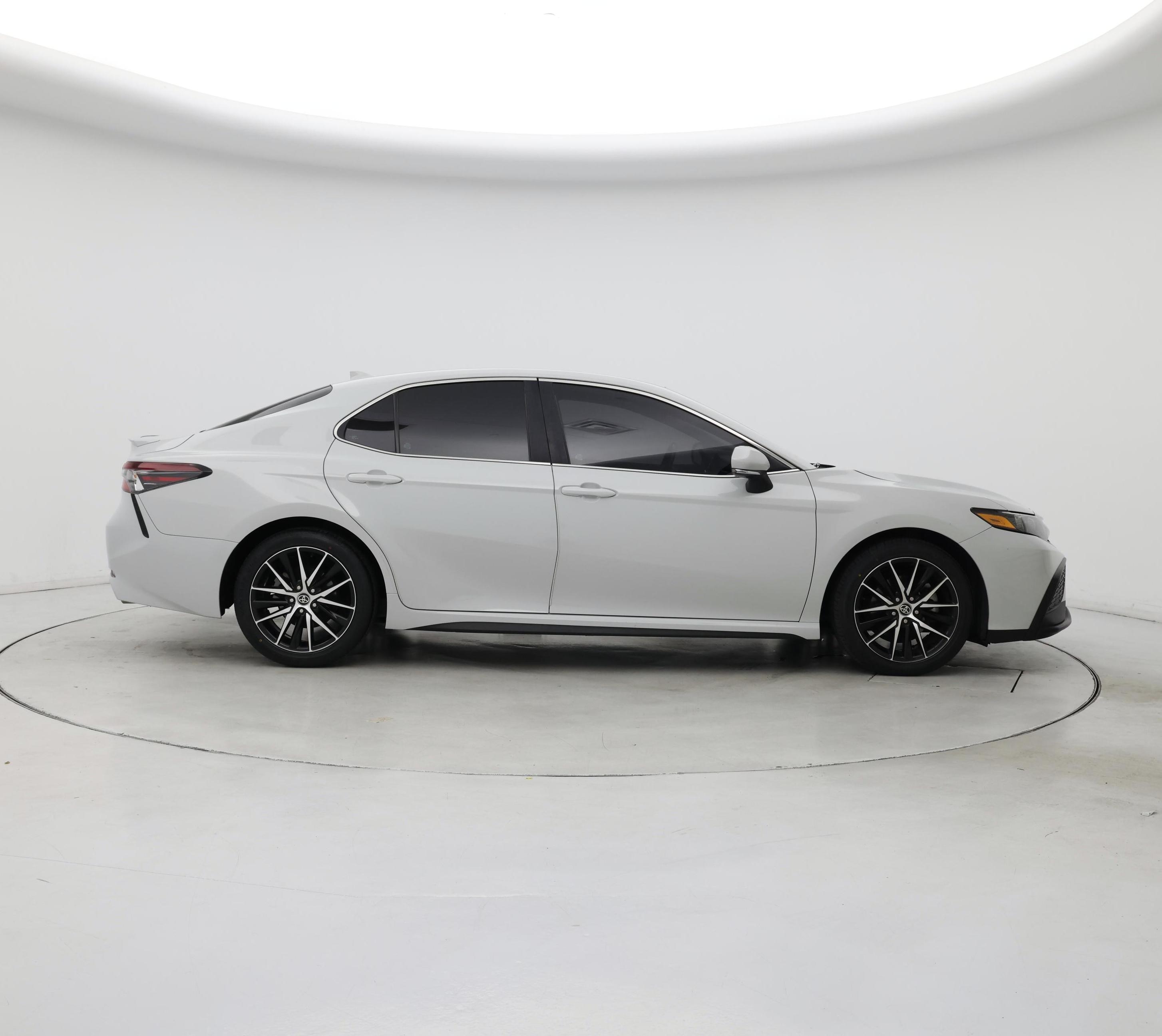 Thumbnail: 2022 Toyota Camry - 7