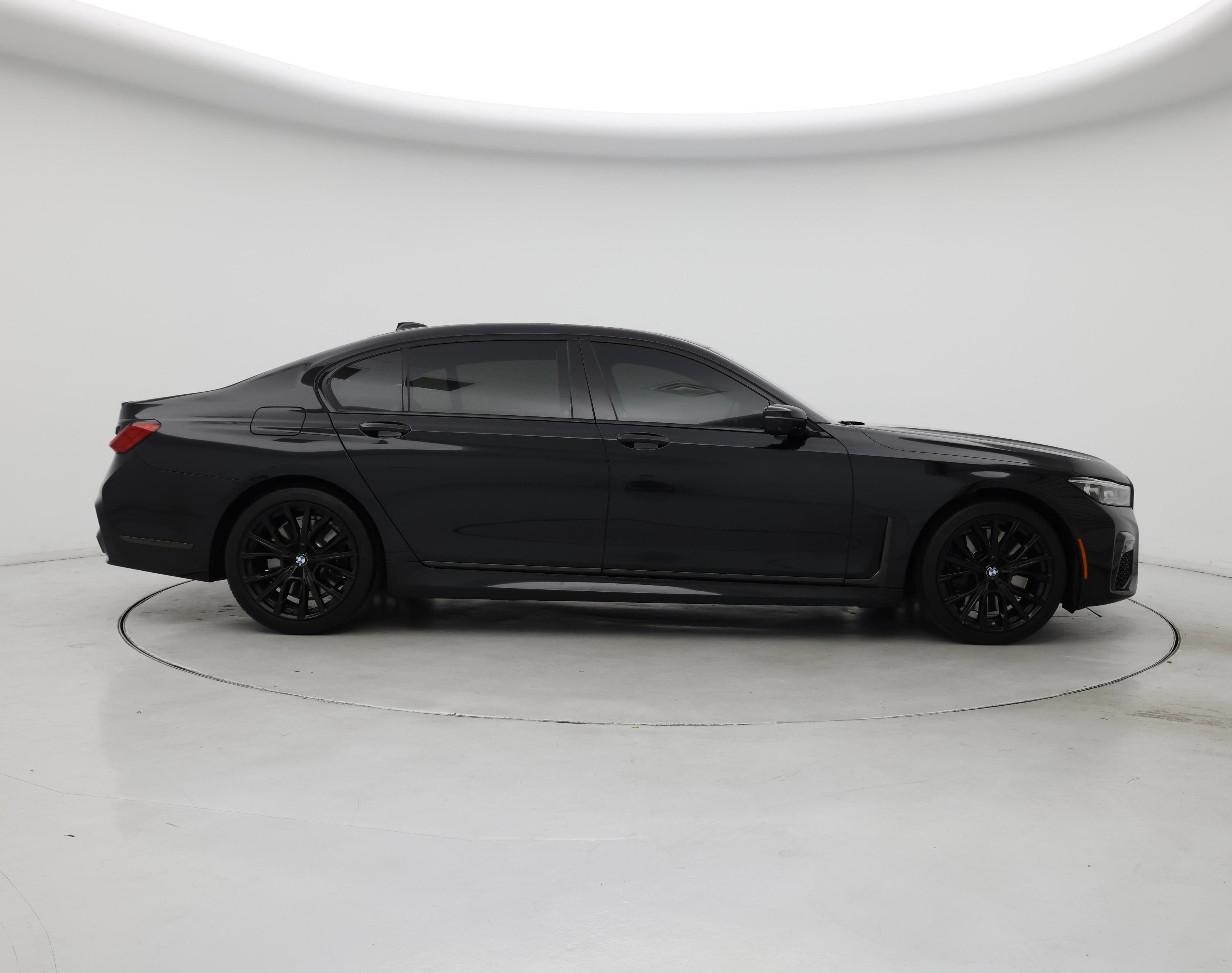Thumbnail: 2021 BMW 7 Series - 7