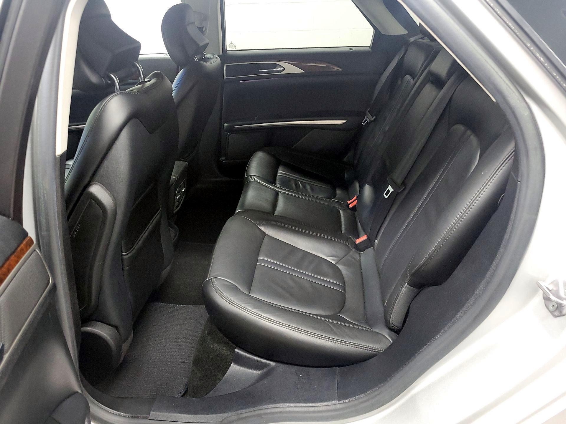 Thumbnail: 2016 Lincoln MKZ - 19