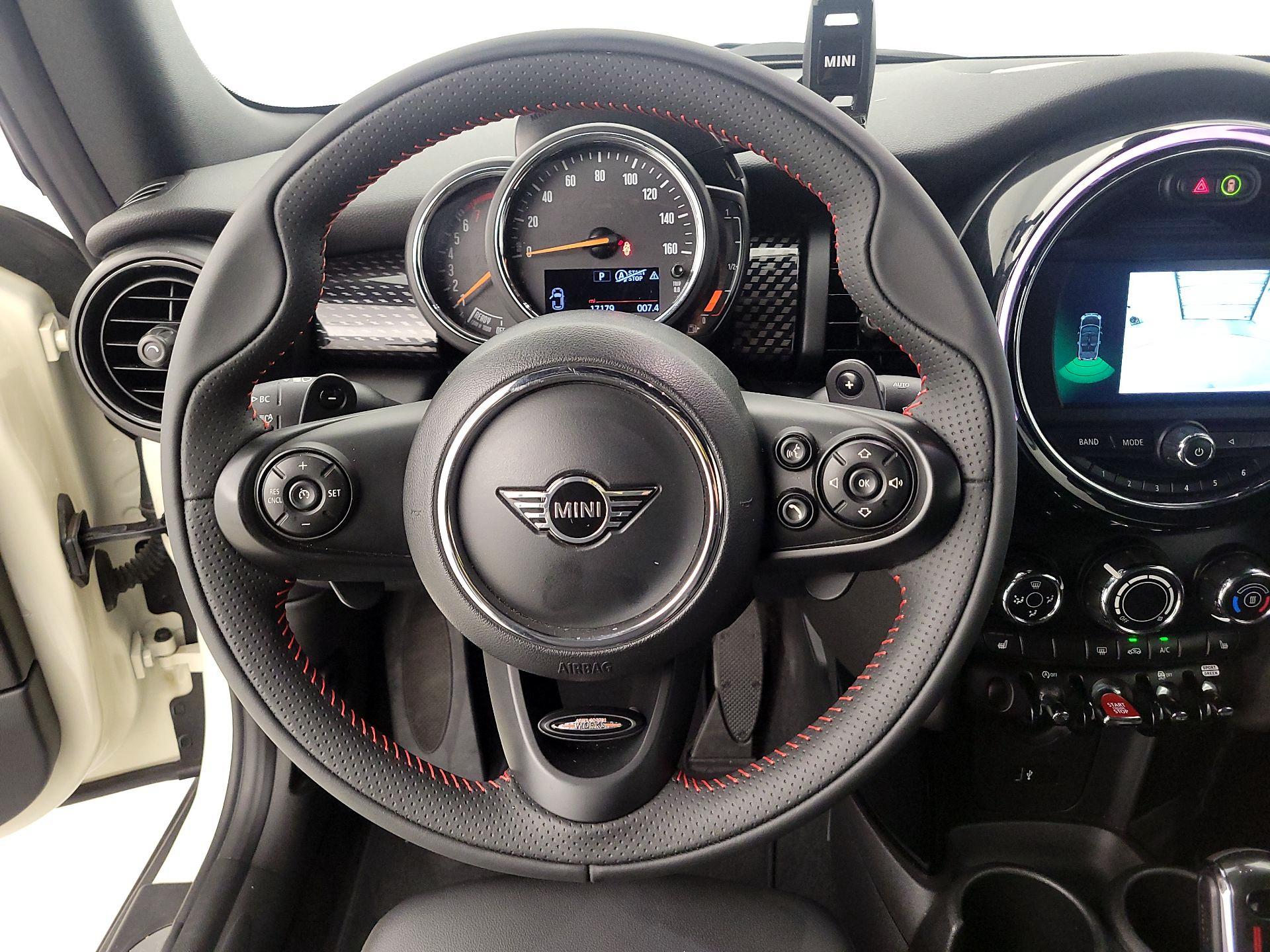 Thumbnail: 2020 MINI Cooper - 10