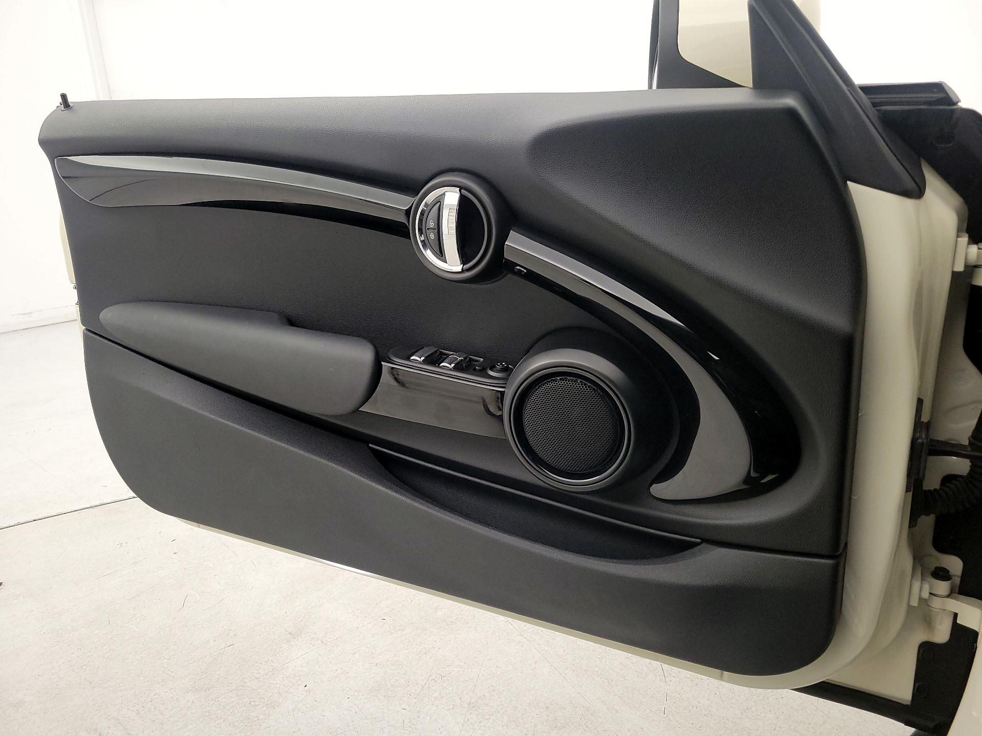 Thumbnail: 2020 MINI Cooper - 12