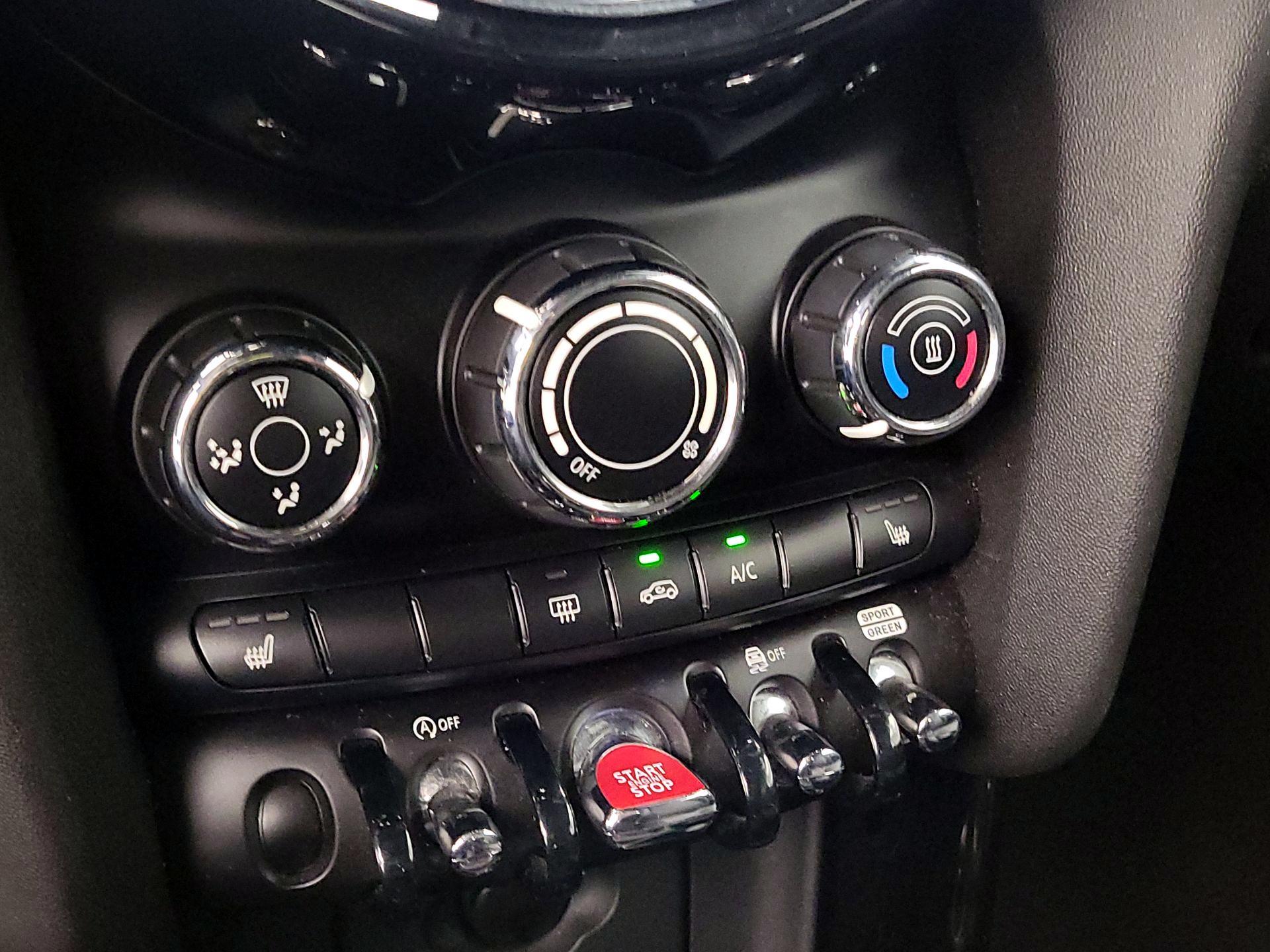 Thumbnail: 2020 MINI Cooper - 16