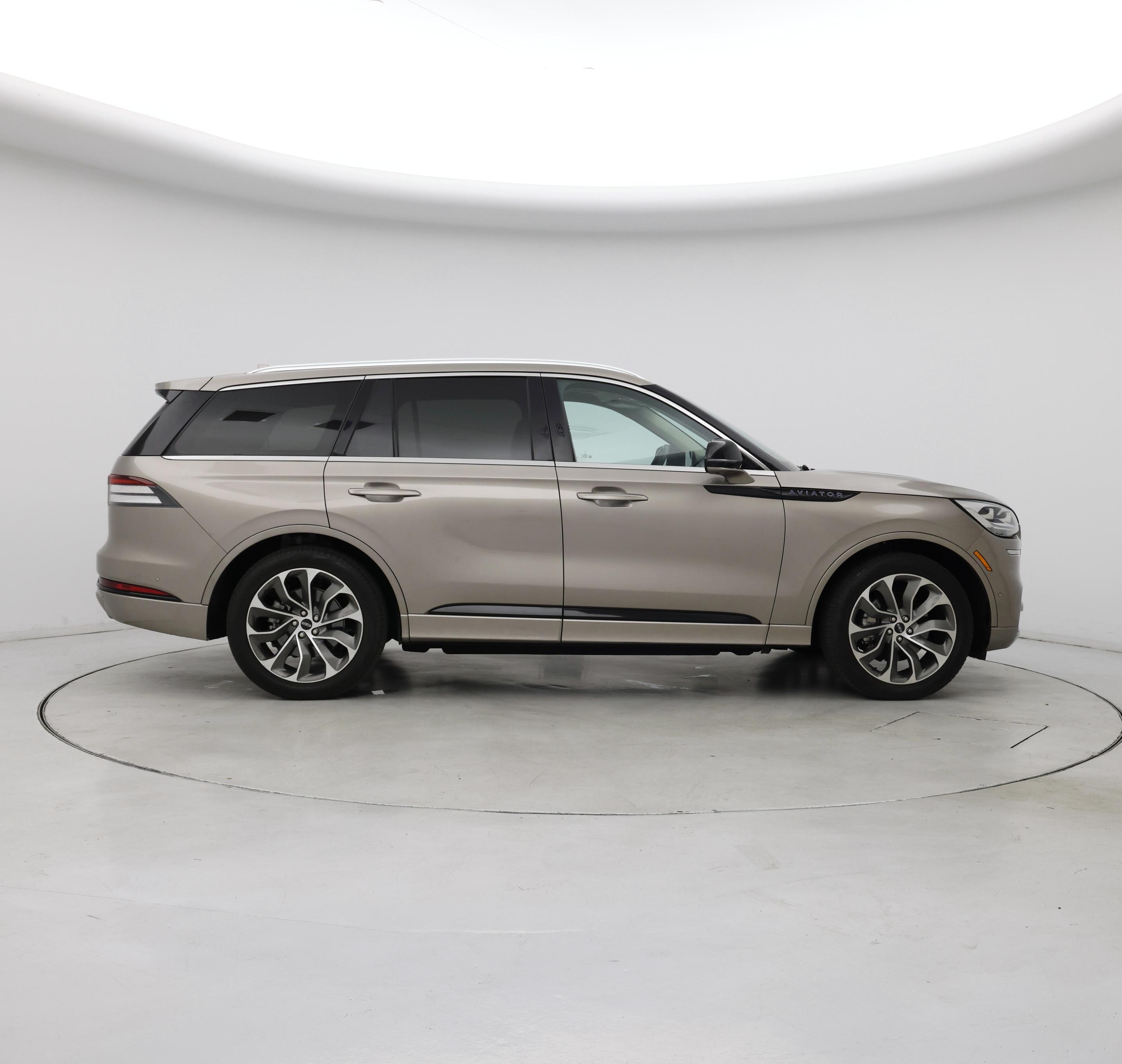 Thumbnail: 2020 Lincoln Aviator - 7