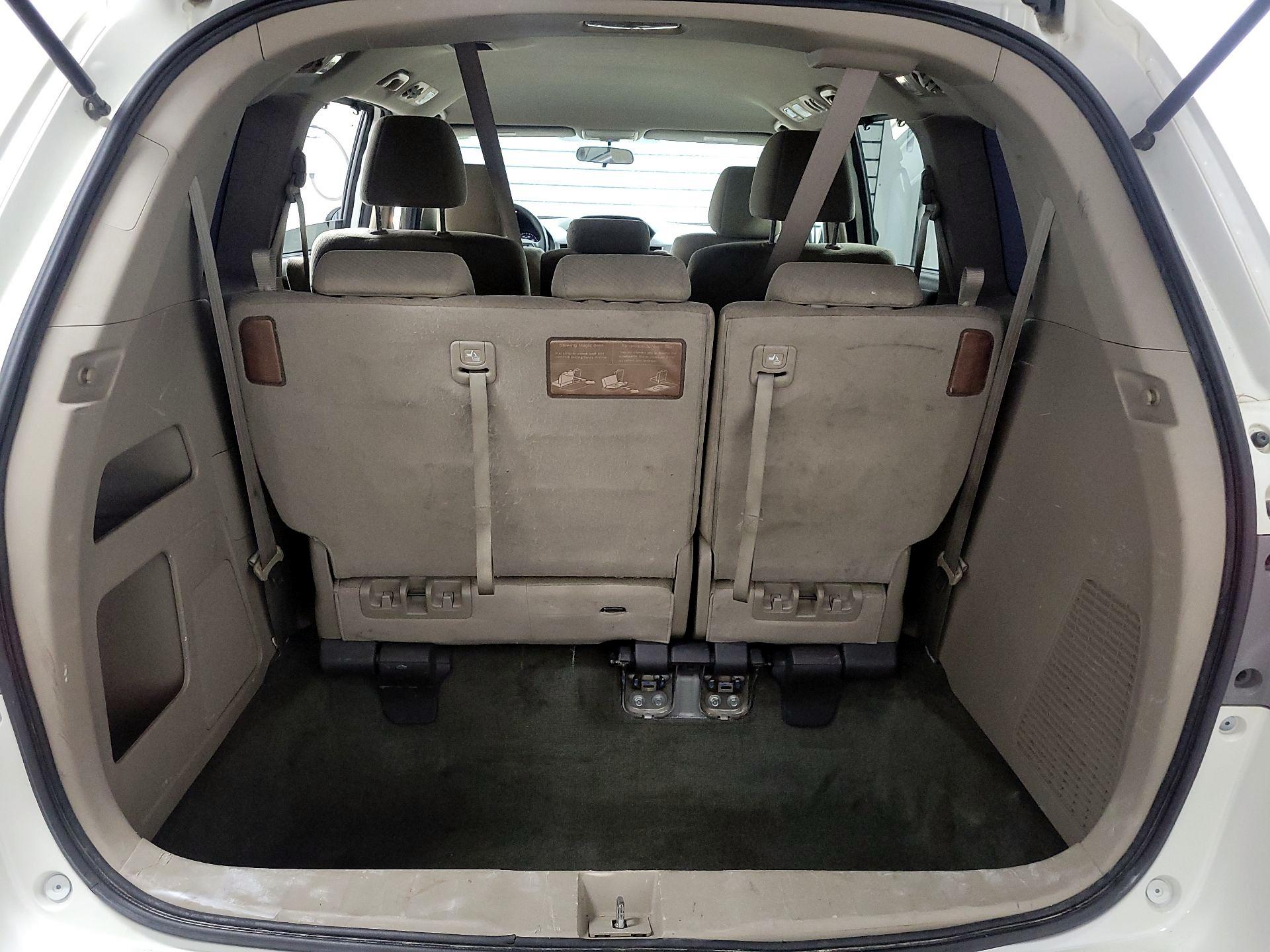 Thumbnail: 2015 Honda Odyssey - 19