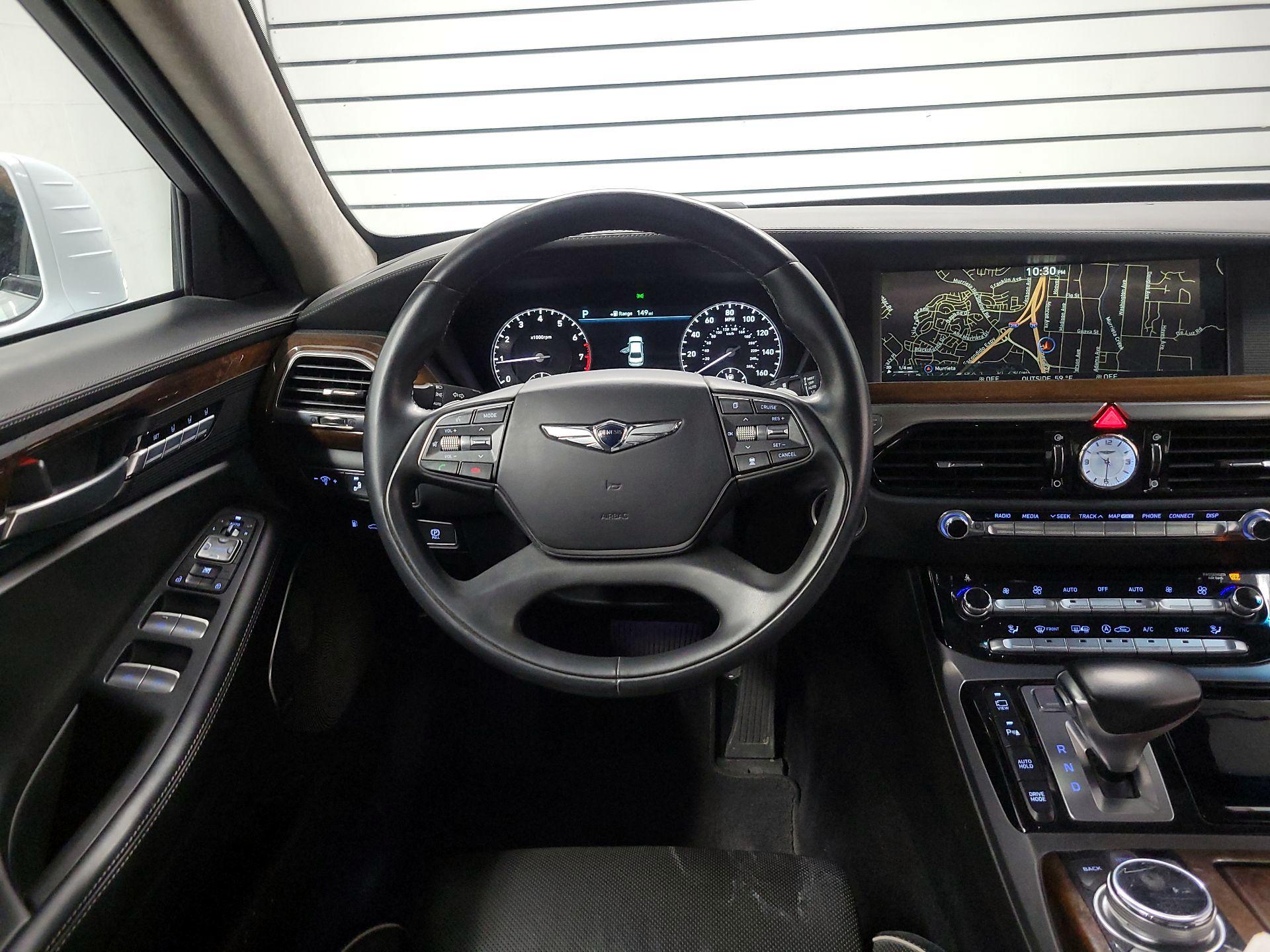 Thumbnail: 2018 Genesis G90 - 10