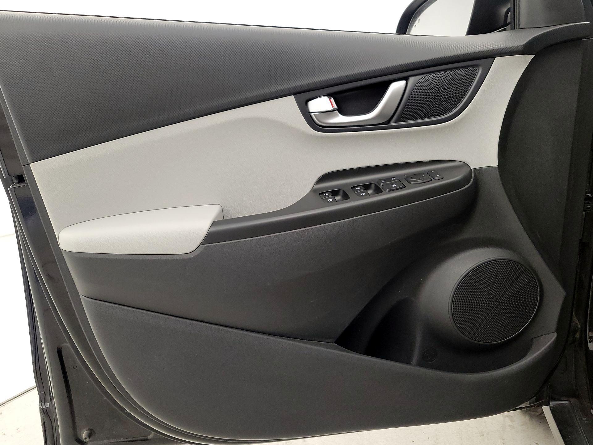 Thumbnail: 2023 Hyundai Kona - 12