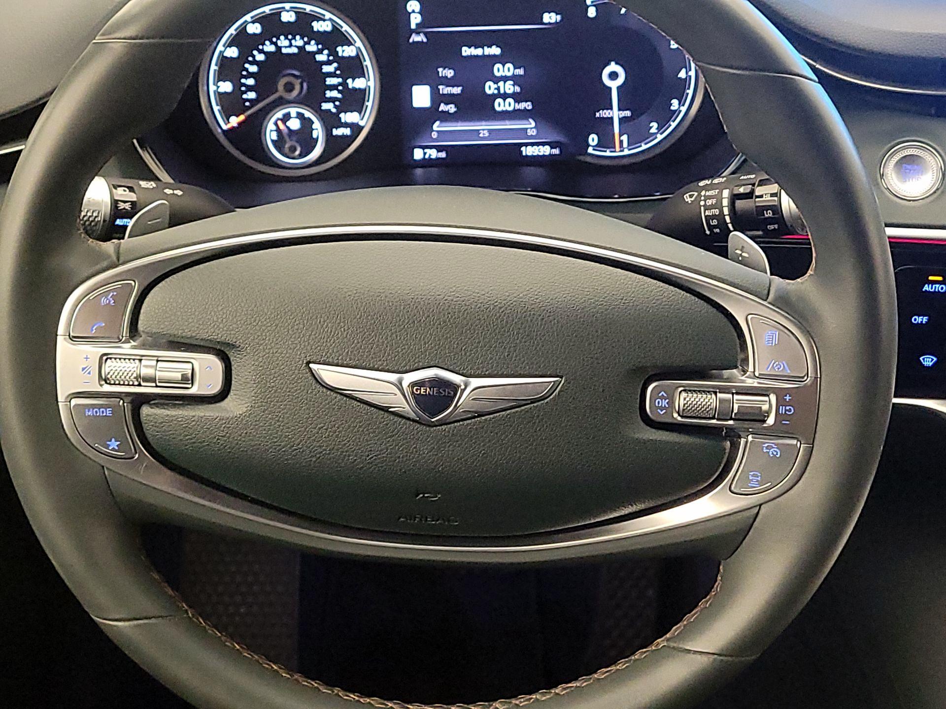 Thumbnail: 2023 Genesis GV70 - 10