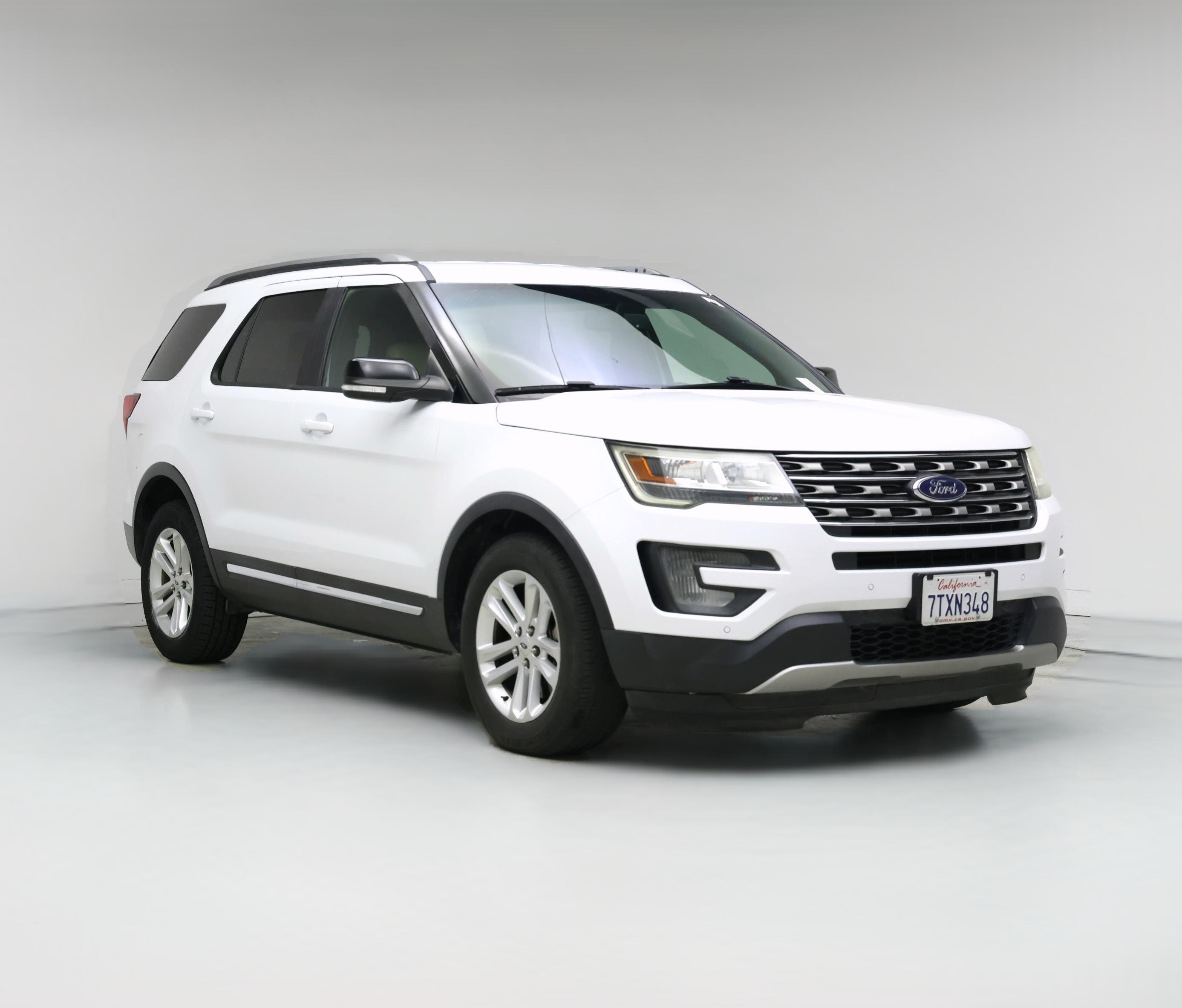 Thumbnail: 2016 Ford Explorer - 1