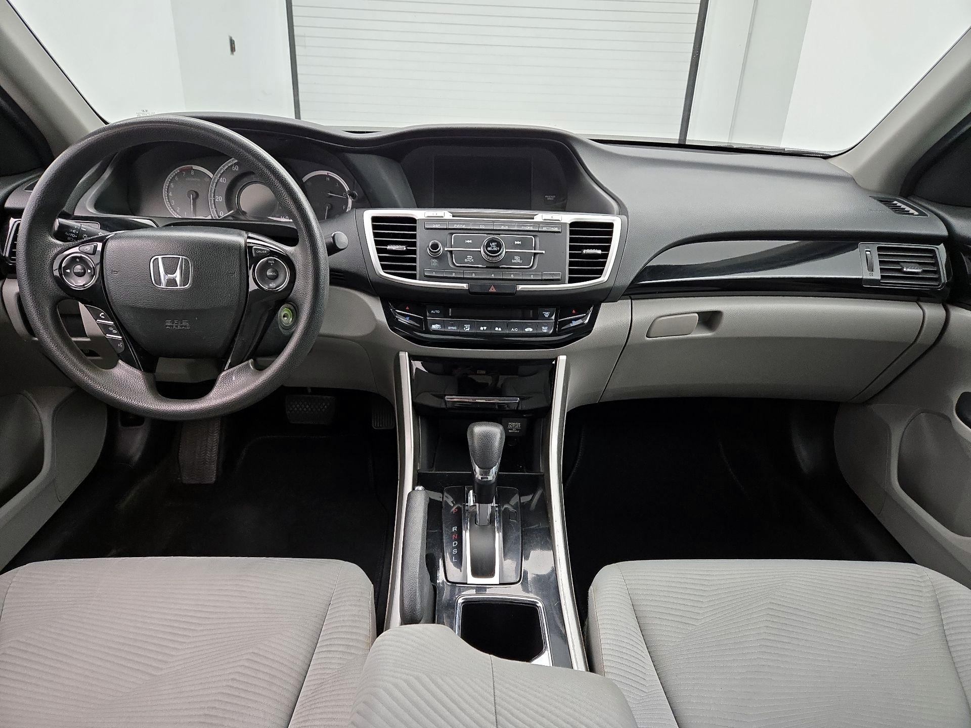 Thumbnail: 2017 Honda Accord - 9