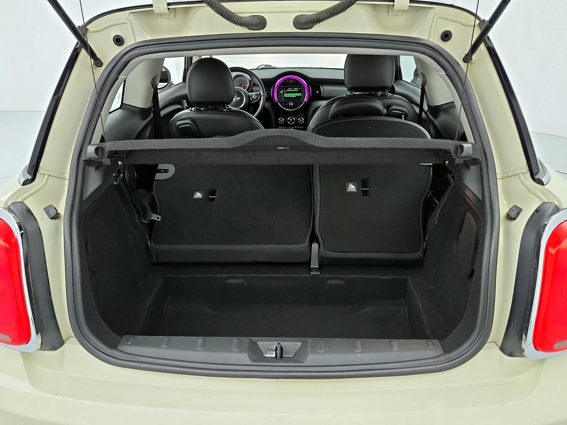 Thumbnail: 2017 MINI Cooper Hardtop - 20