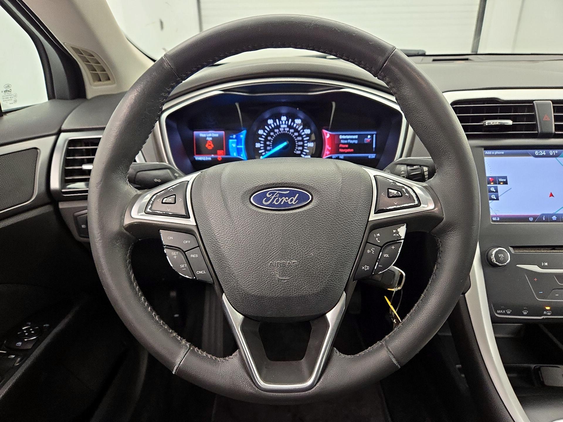Thumbnail: 2013 Ford Fusion - 10
