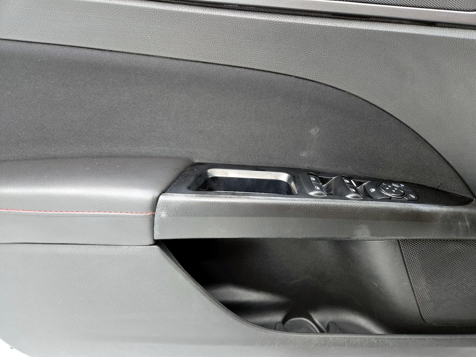 Thumbnail: 2013 Ford Fusion - 12