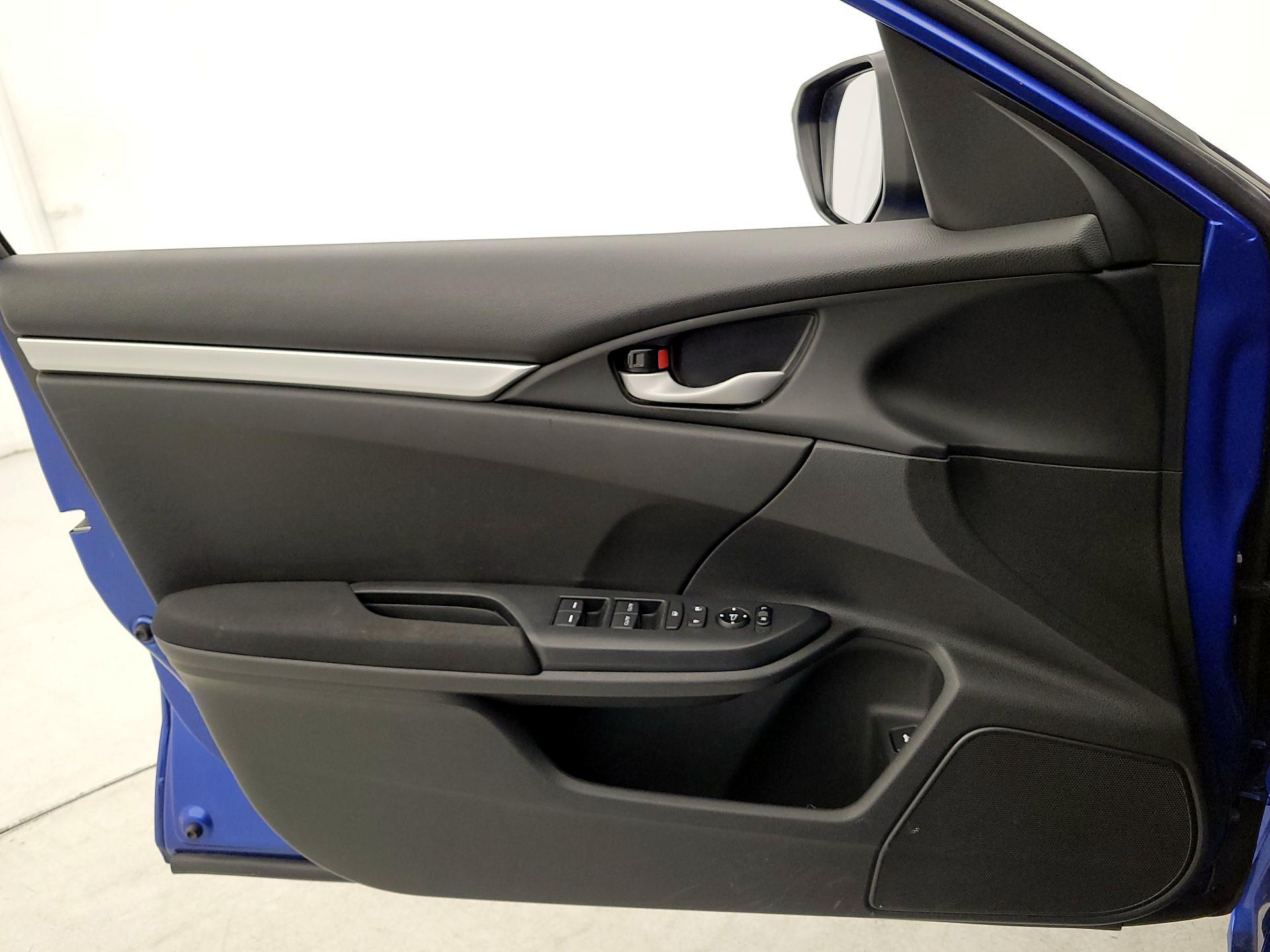 Thumbnail: 2019 Honda Civic - 12