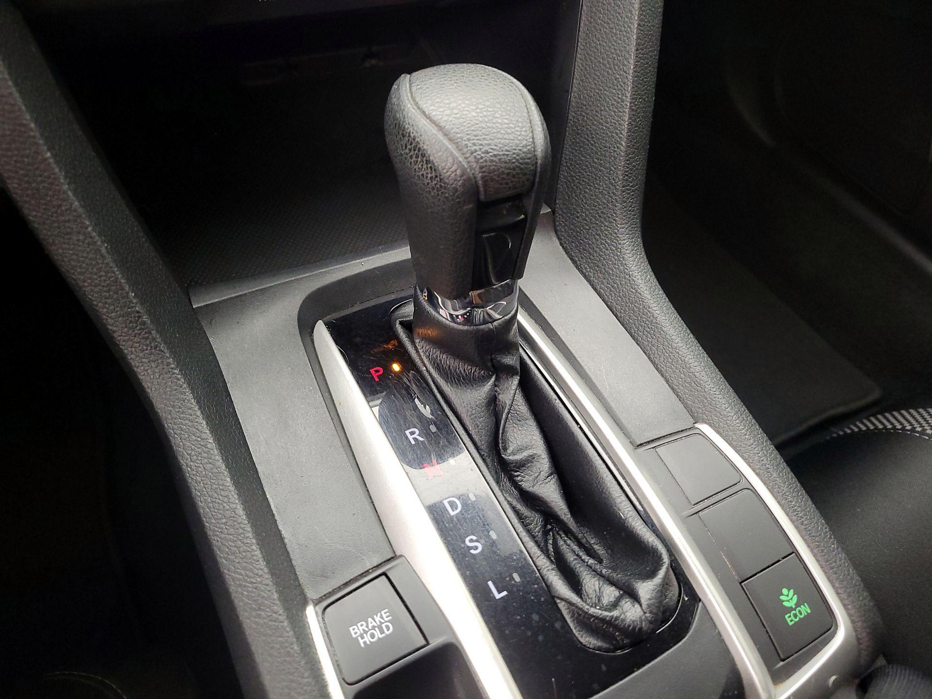 Thumbnail: 2019 Honda Civic - 17