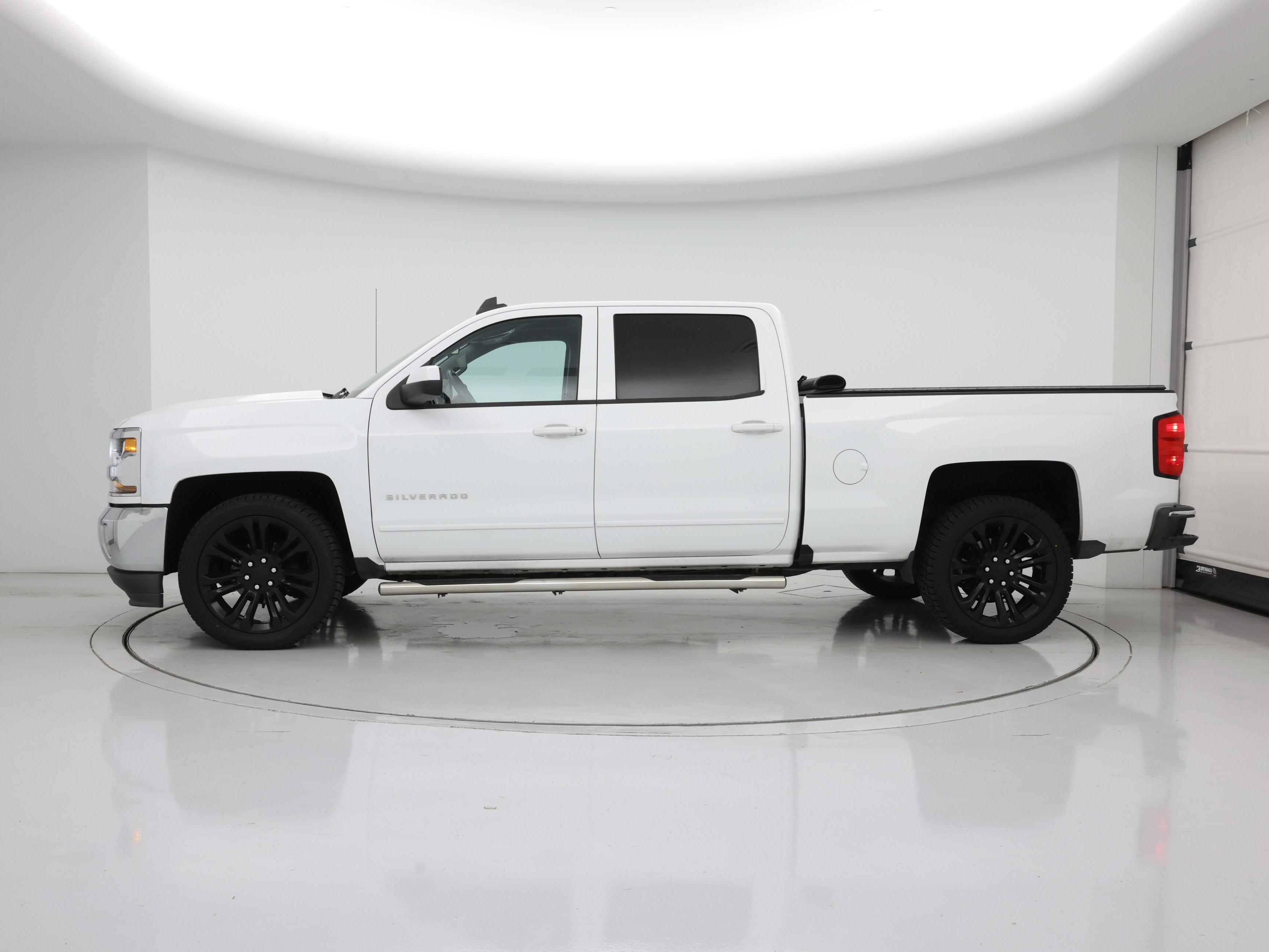 Thumbnail: 2017 Chevrolet Silverado 1500 - 3