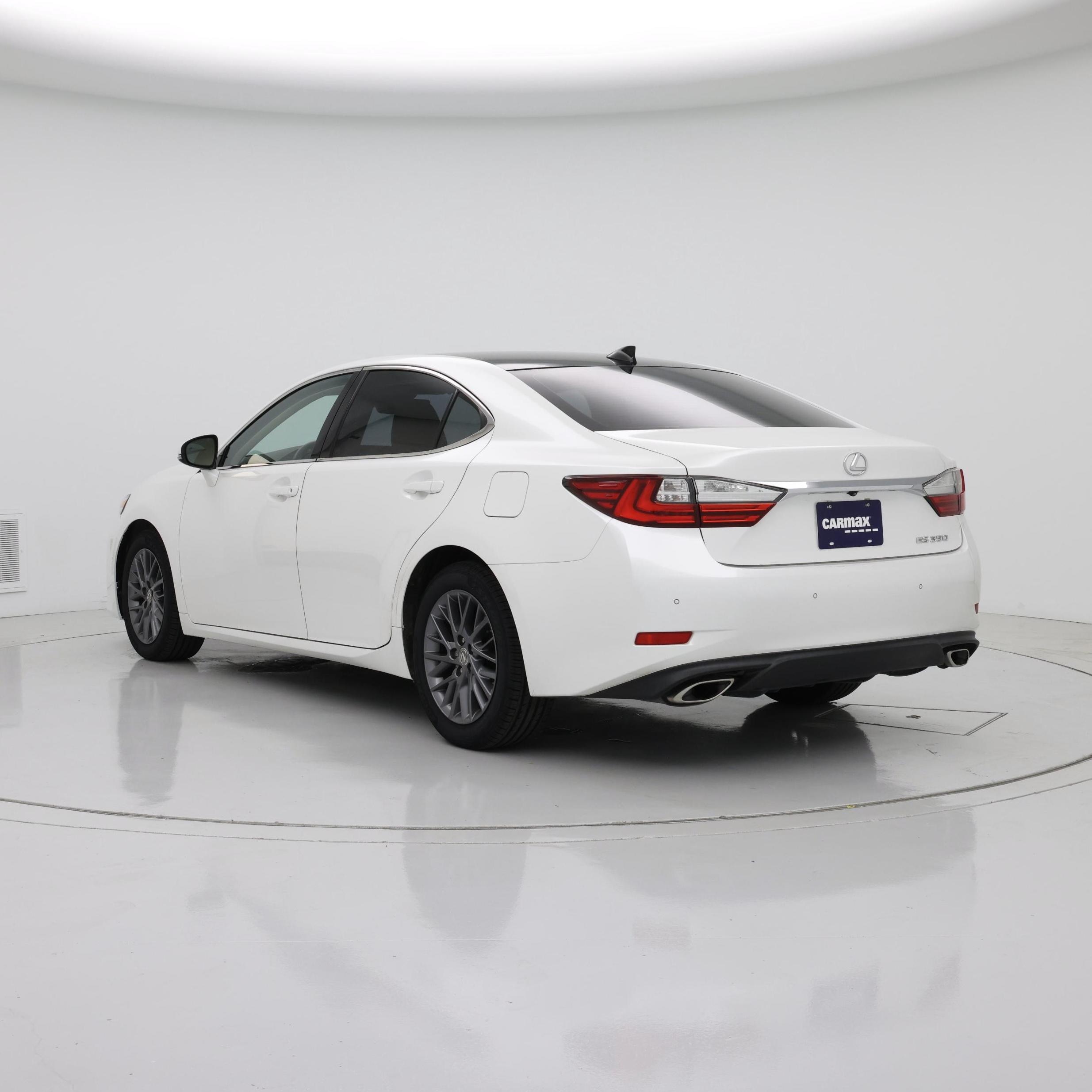 Thumbnail: 2018 Lexus ES - 2