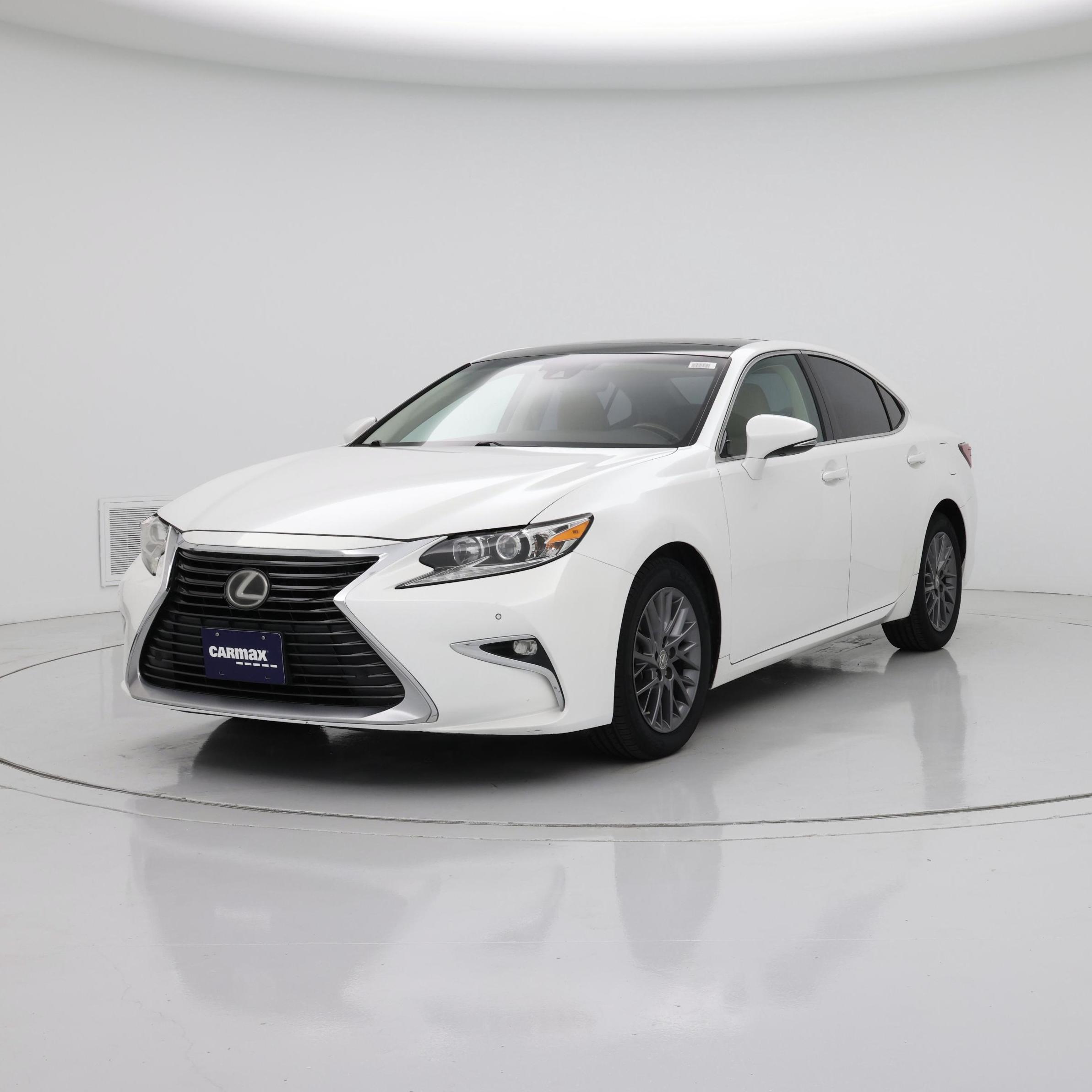 Thumbnail: 2018 Lexus ES - 4