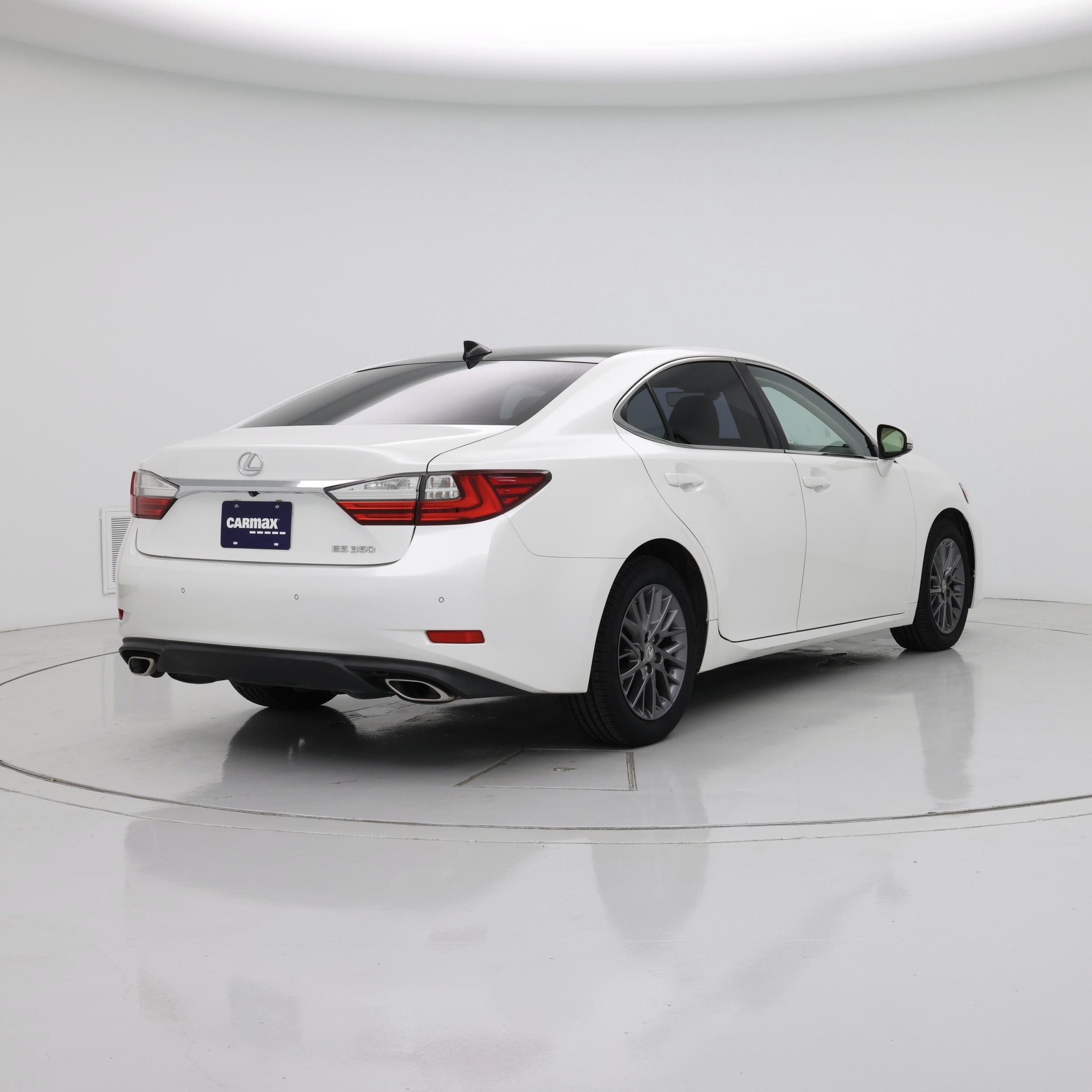 Thumbnail: 2018 Lexus ES - 8