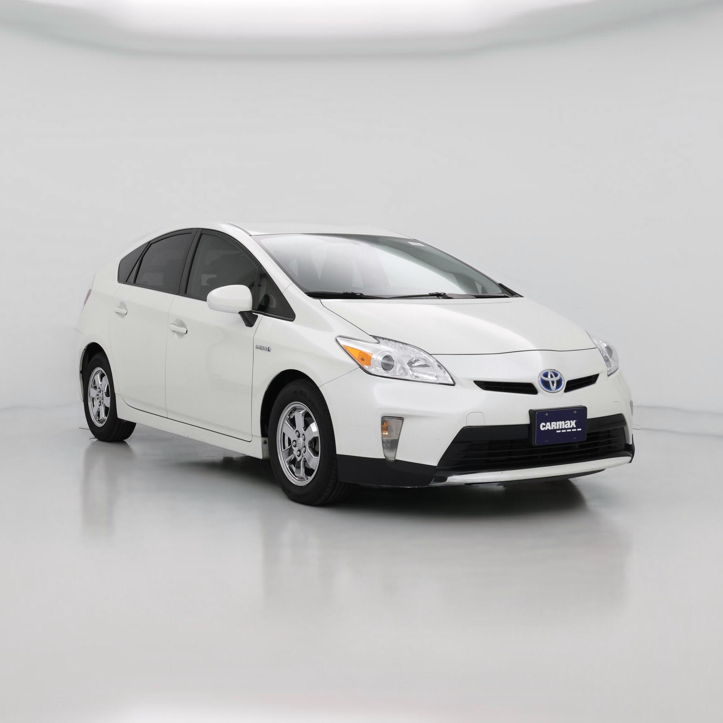 Thumbnail: 2015 Toyota Prius - 1