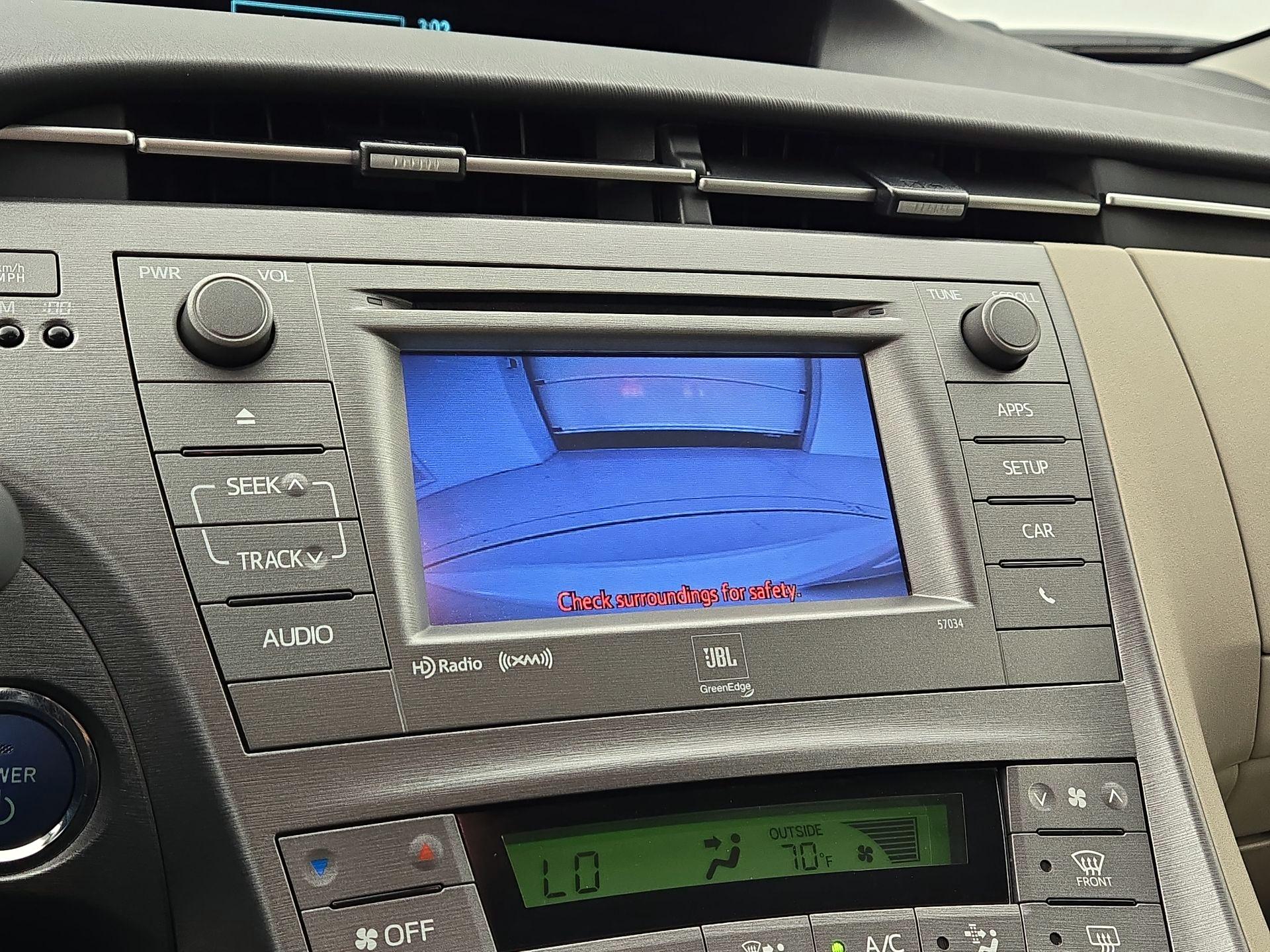 Thumbnail: 2015 Toyota Prius - 15