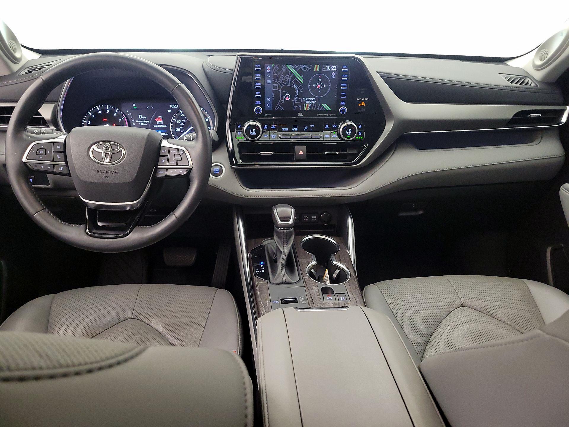 Thumbnail: 2021 Toyota Highlander - 9