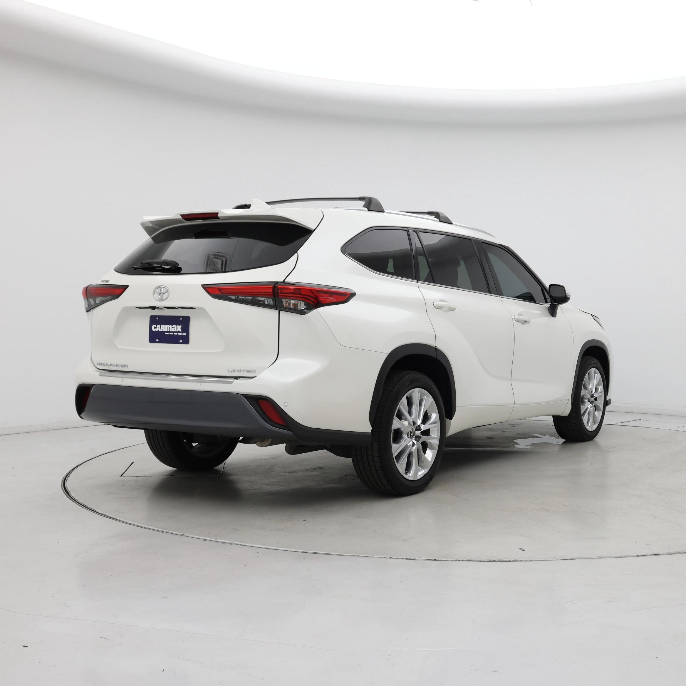 Thumbnail: 2021 Toyota Highlander - 8