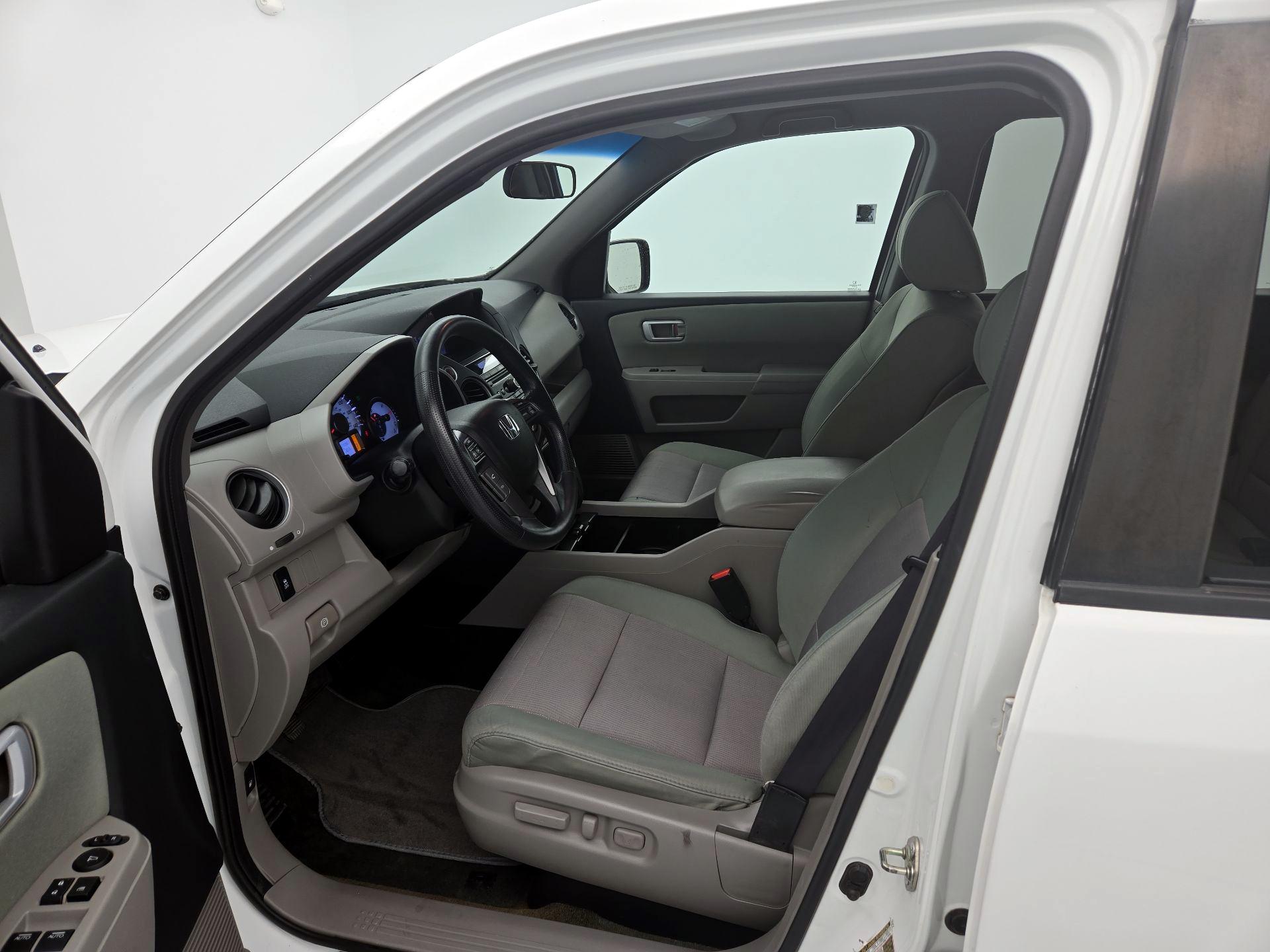 Thumbnail: 2015 Honda Pilot - 11