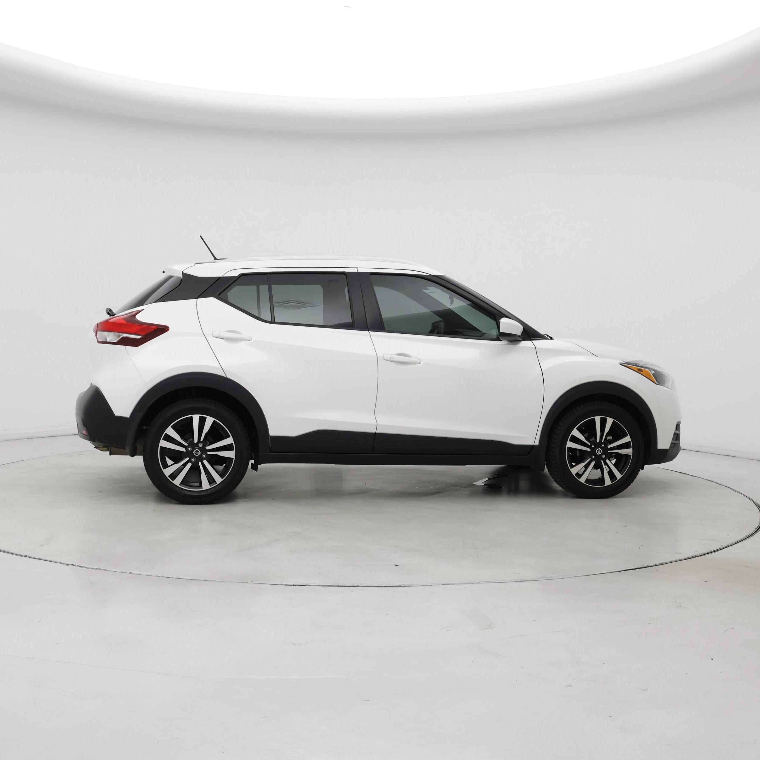 Thumbnail: 2019 Nissan Kicks - 7