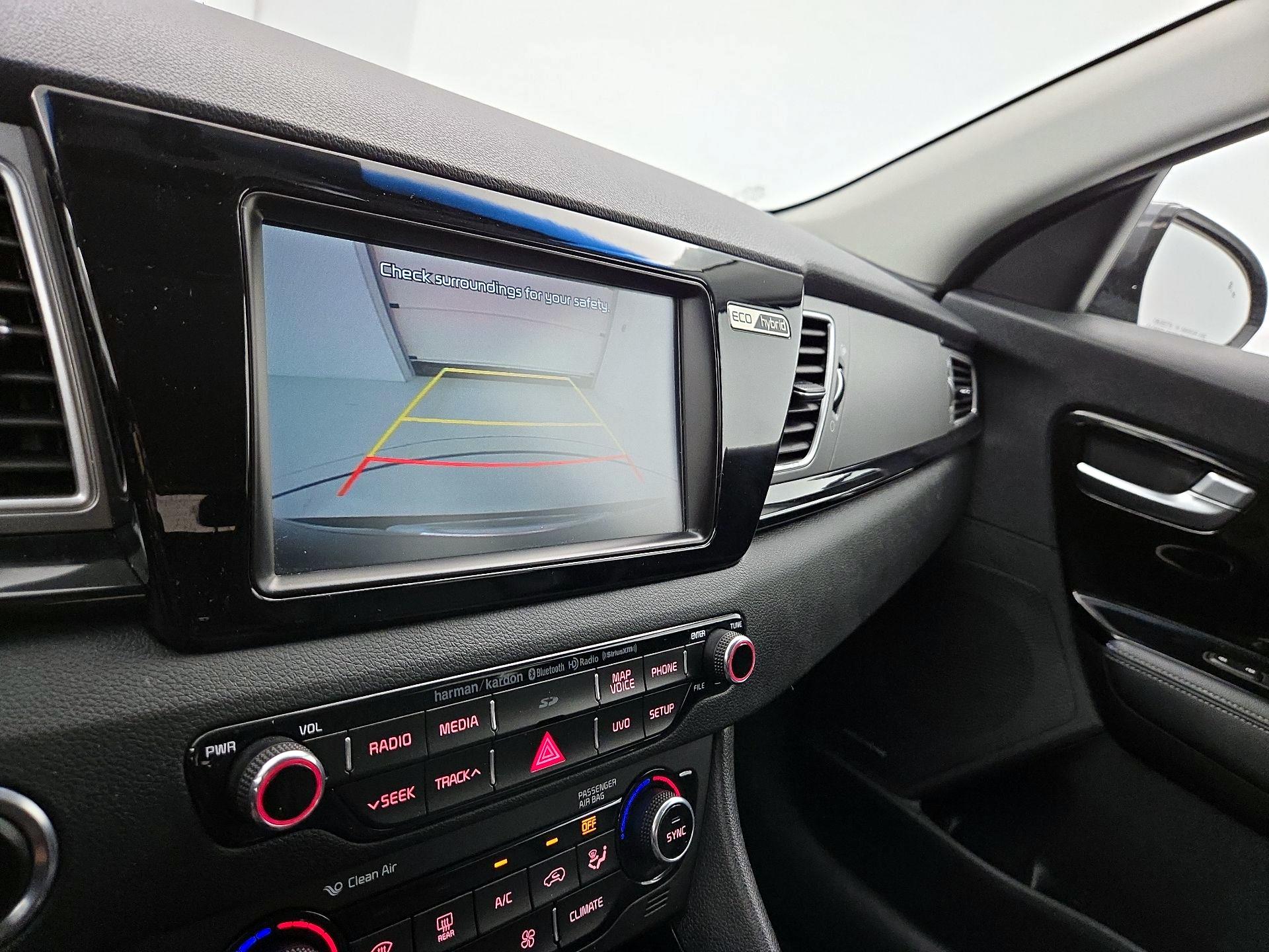 Thumbnail: 2018 Kia Niro - 15