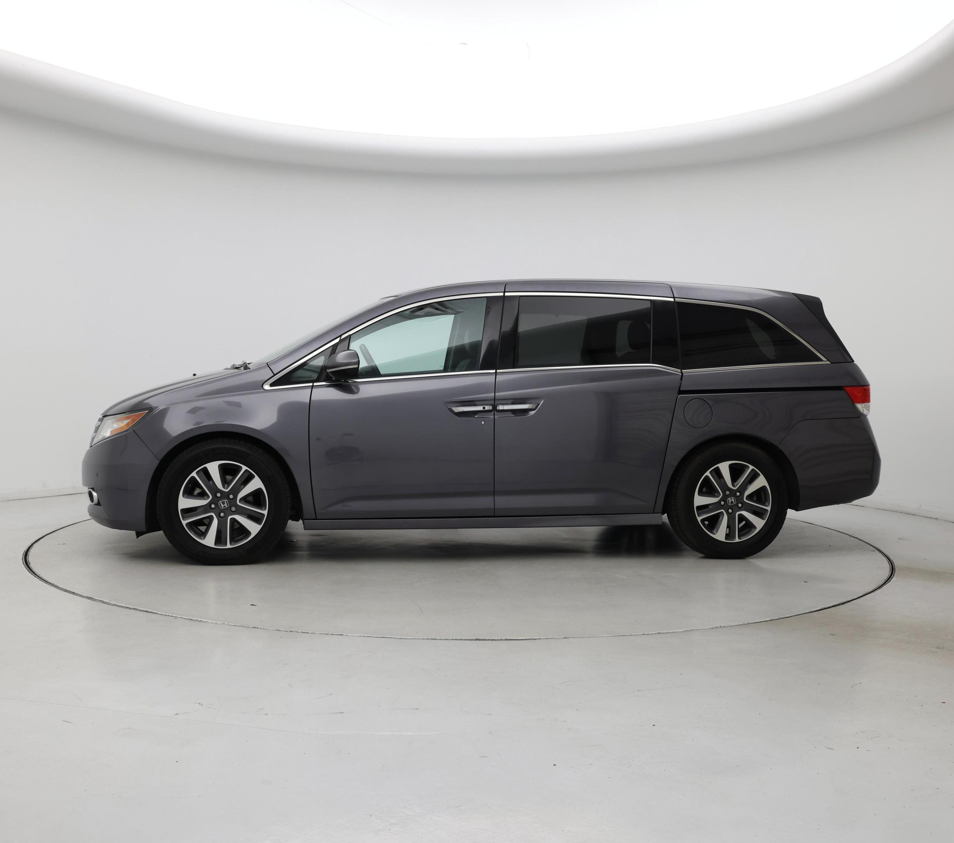 Thumbnail: 2015 Honda Odyssey - 3