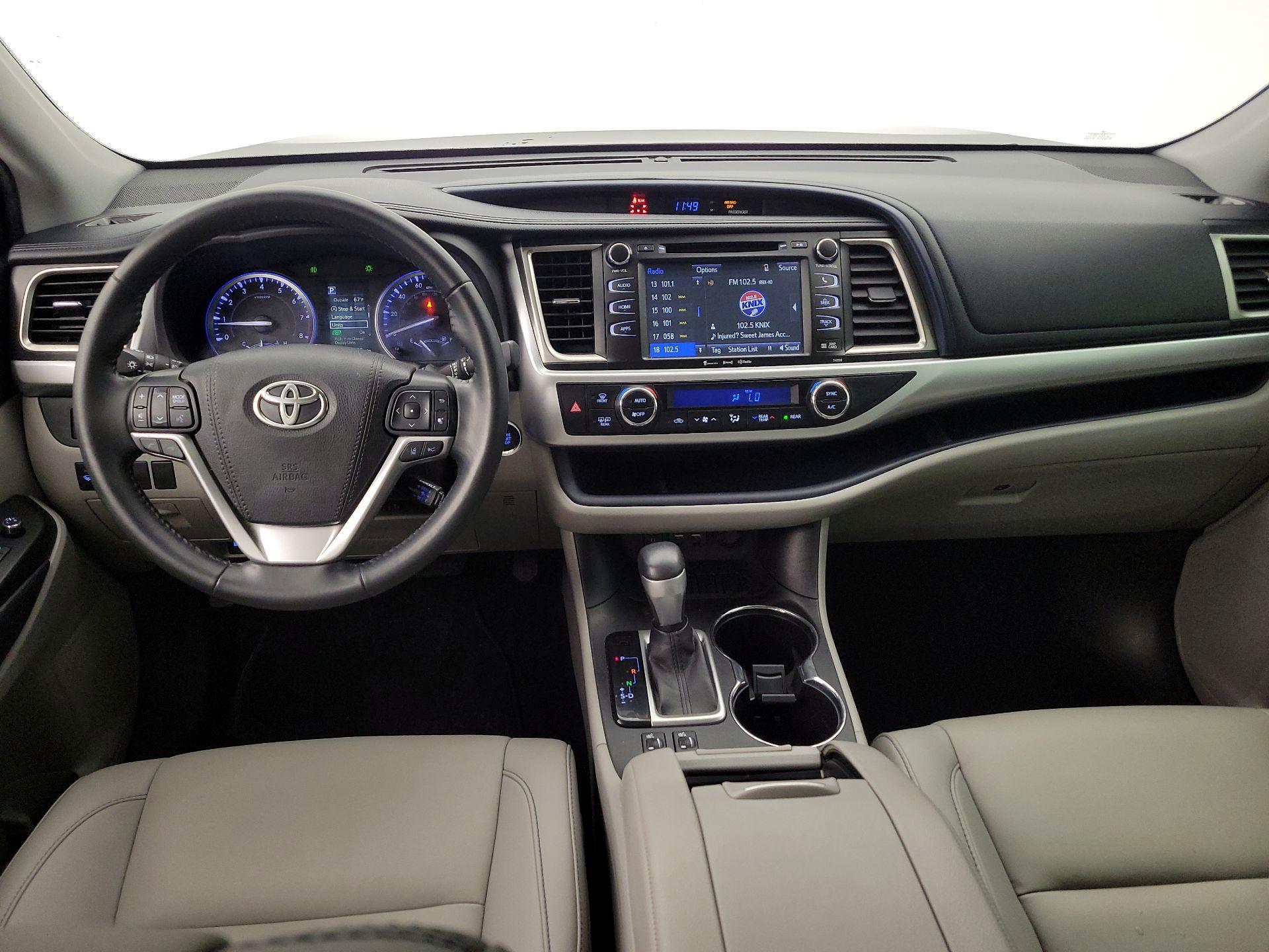 Thumbnail: 2019 Toyota Highlander - 9