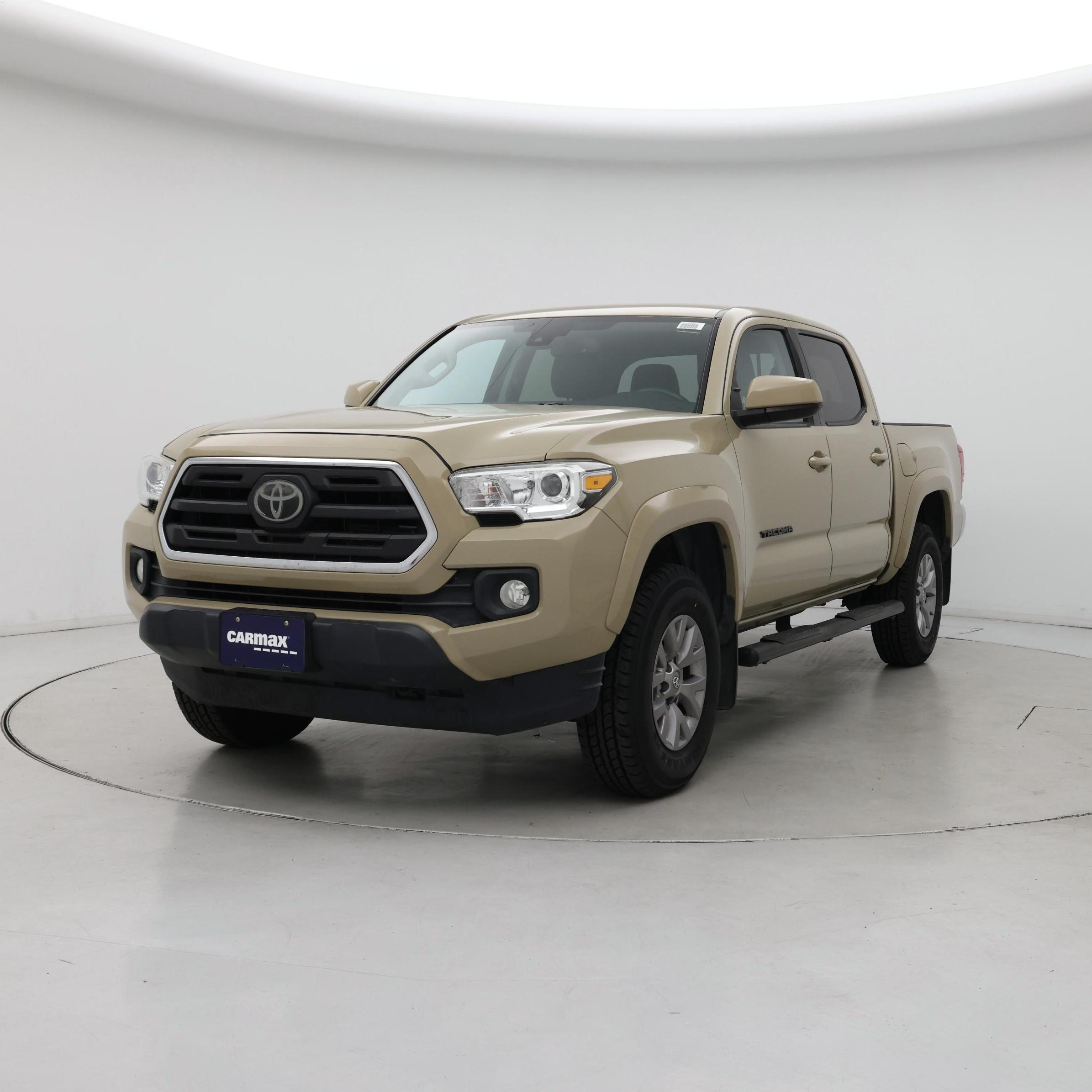 Thumbnail: 2019 Toyota Tacoma - 4