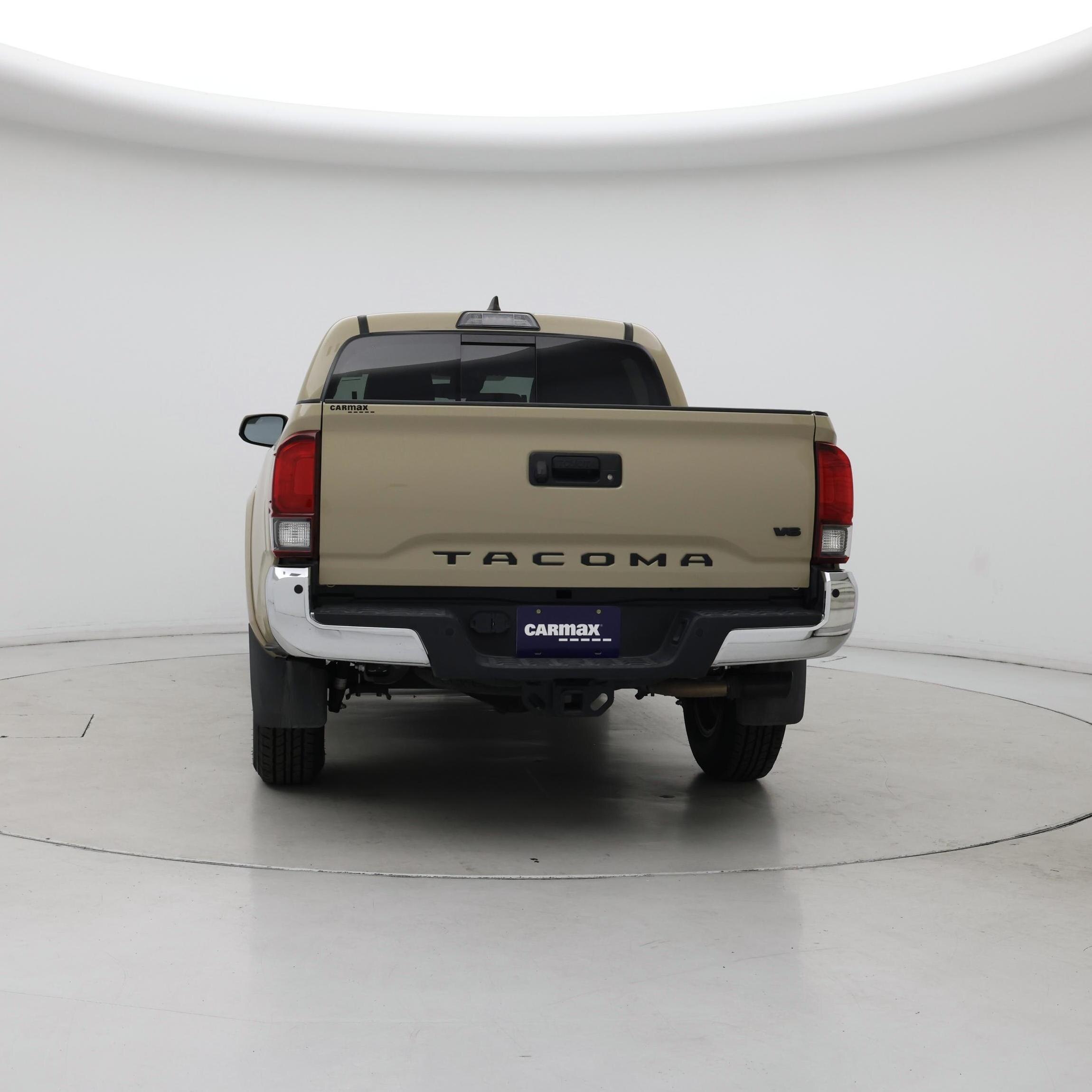 Thumbnail: 2019 Toyota Tacoma - 6