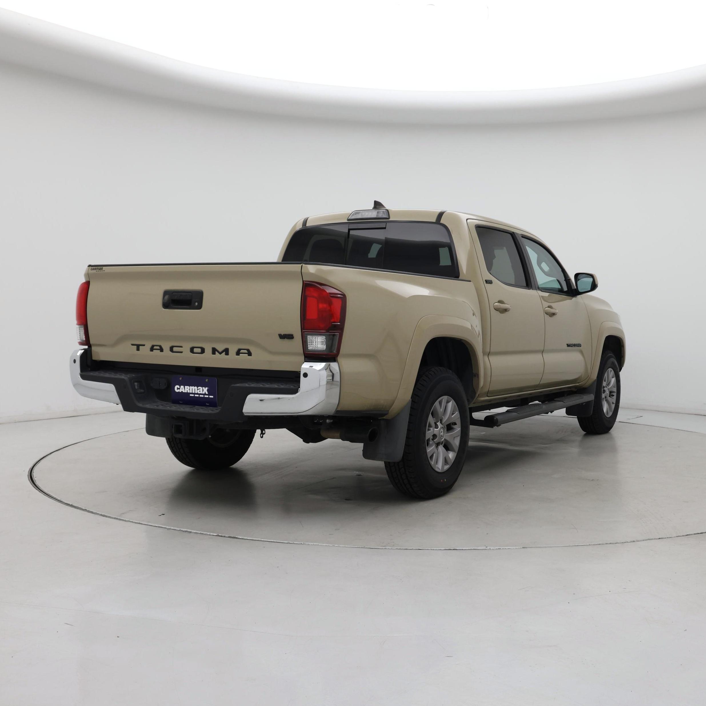 Thumbnail: 2019 Toyota Tacoma - 8