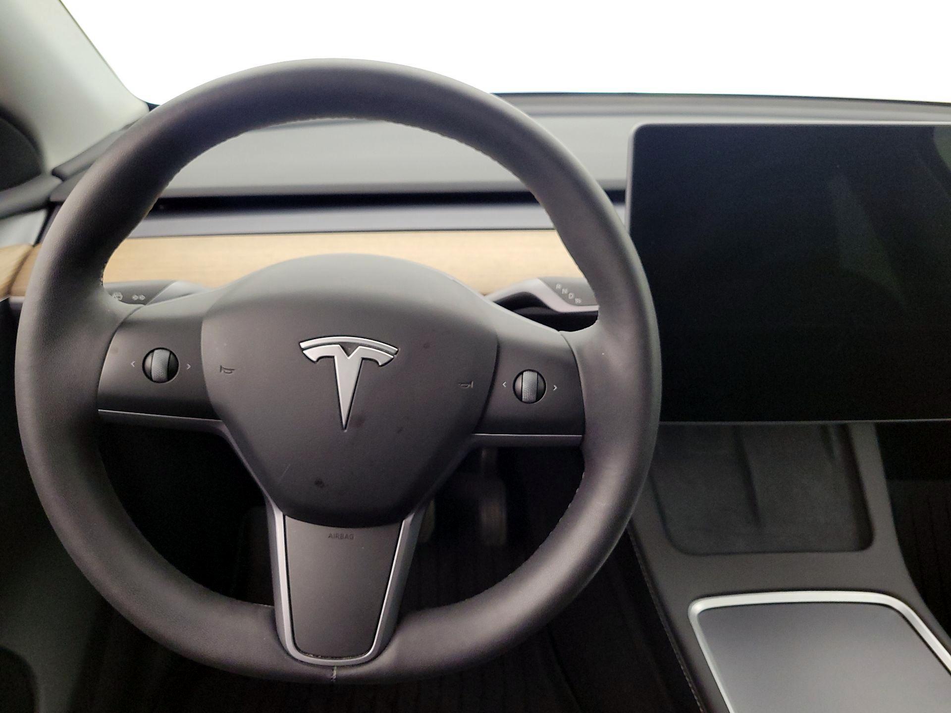 Thumbnail: 2023 Tesla Model Y - 10