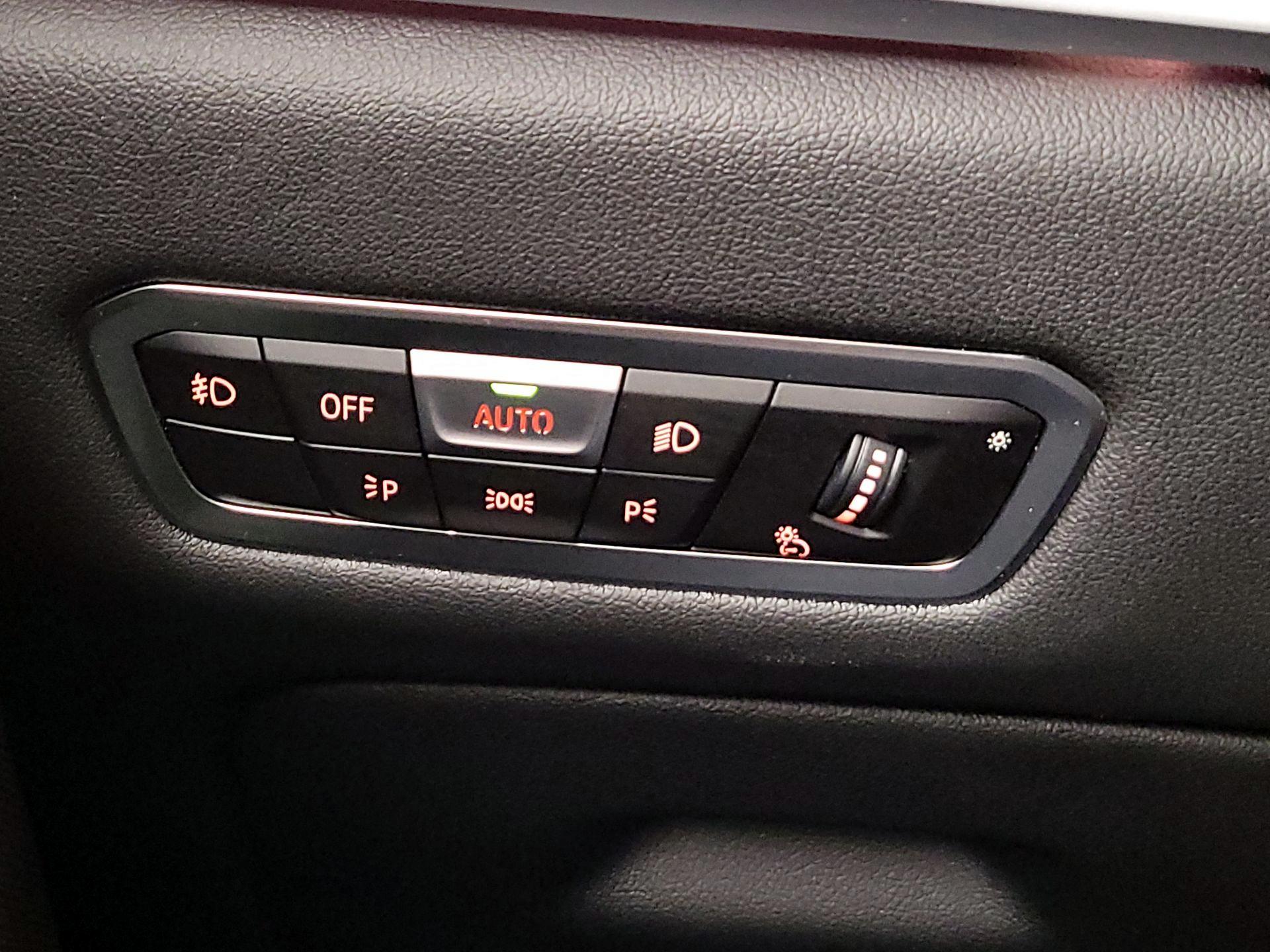 Thumbnail: 2020 BMW X7 - 13