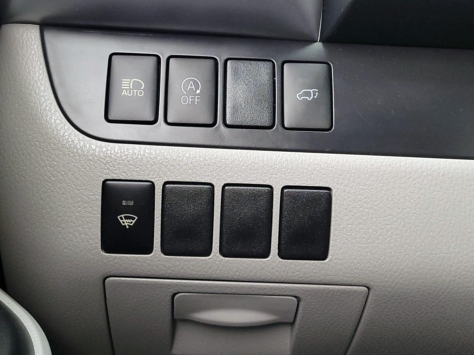 Thumbnail: 2018 Toyota Highlander - 13