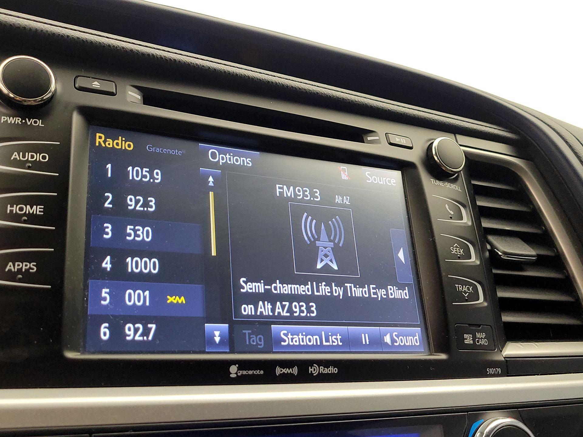 Thumbnail: 2018 Toyota Highlander - 16
