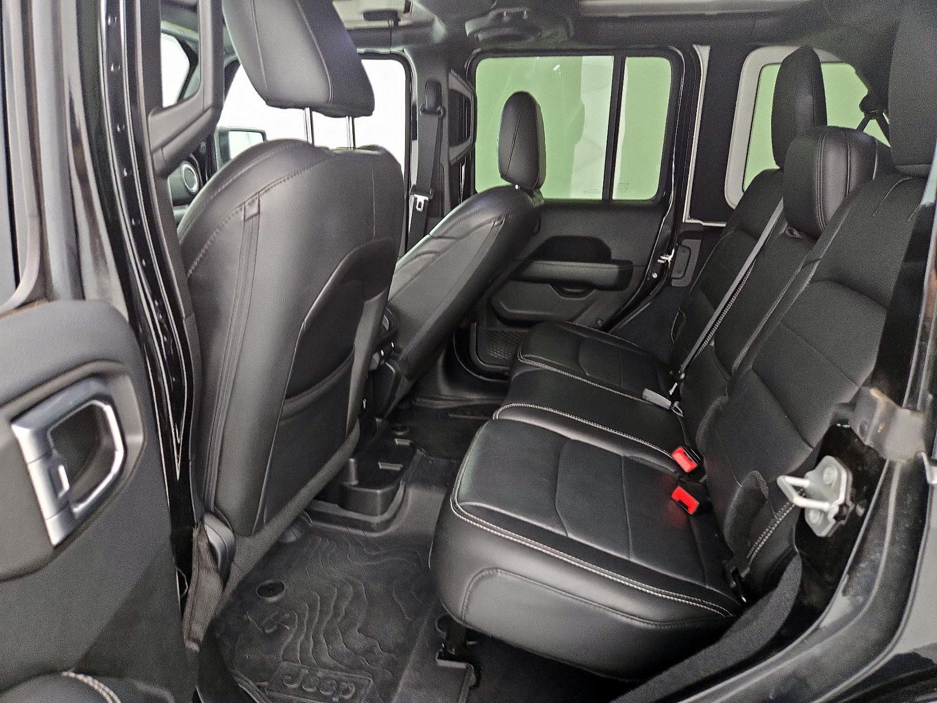 Thumbnail: 2018 Jeep Wrangler - 20
