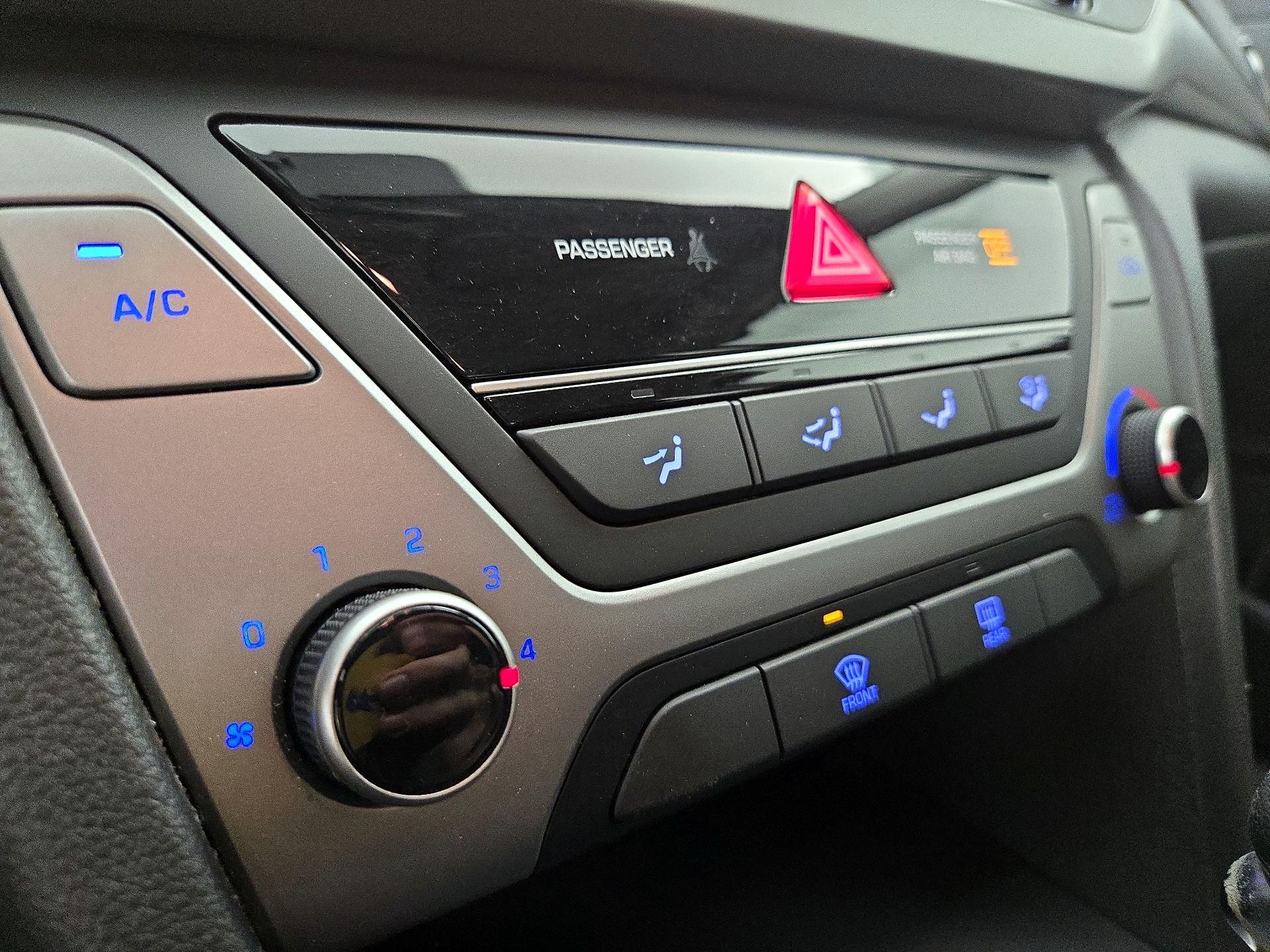 Thumbnail: 2018 Hyundai Elantra - 16