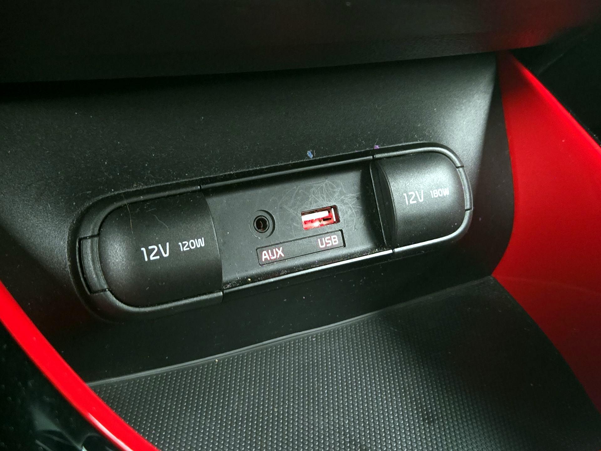 Thumbnail: 2019 Kia Soul - 19