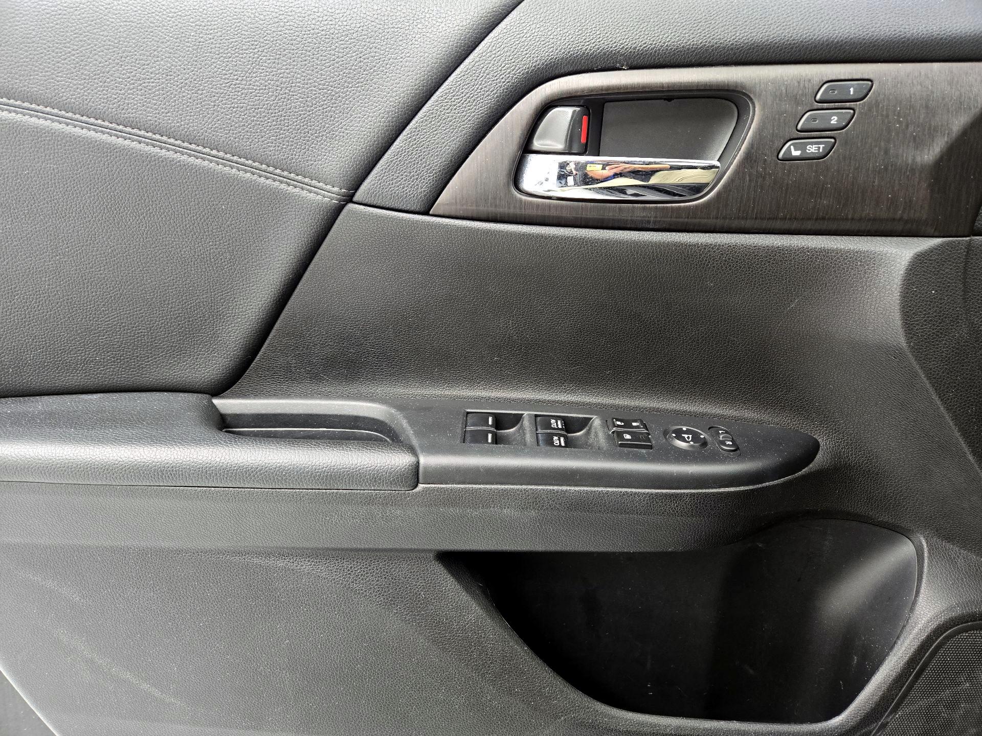 Thumbnail: 2014 Honda Accord - 12