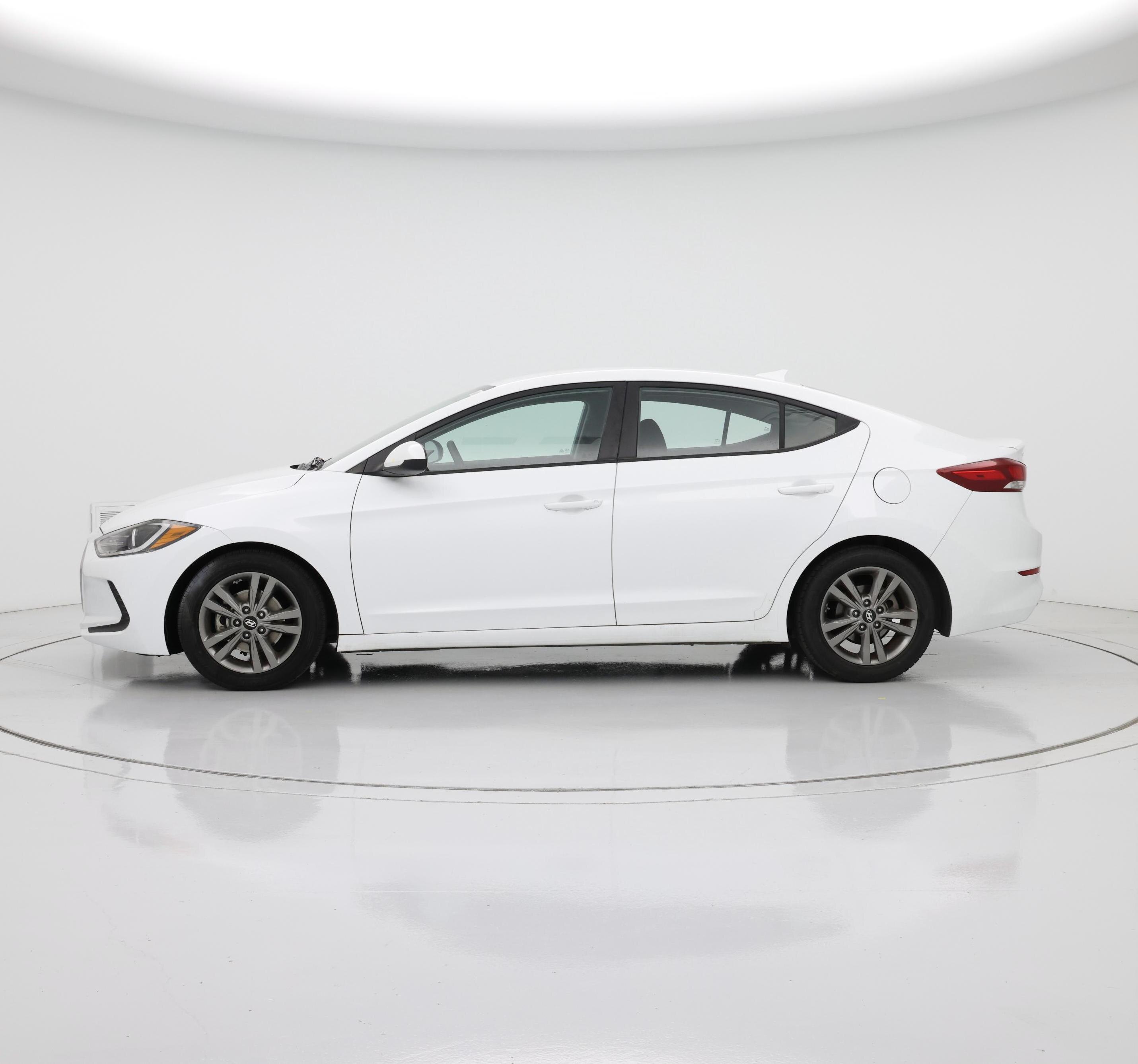 Thumbnail: 2018 Hyundai Elantra - 3