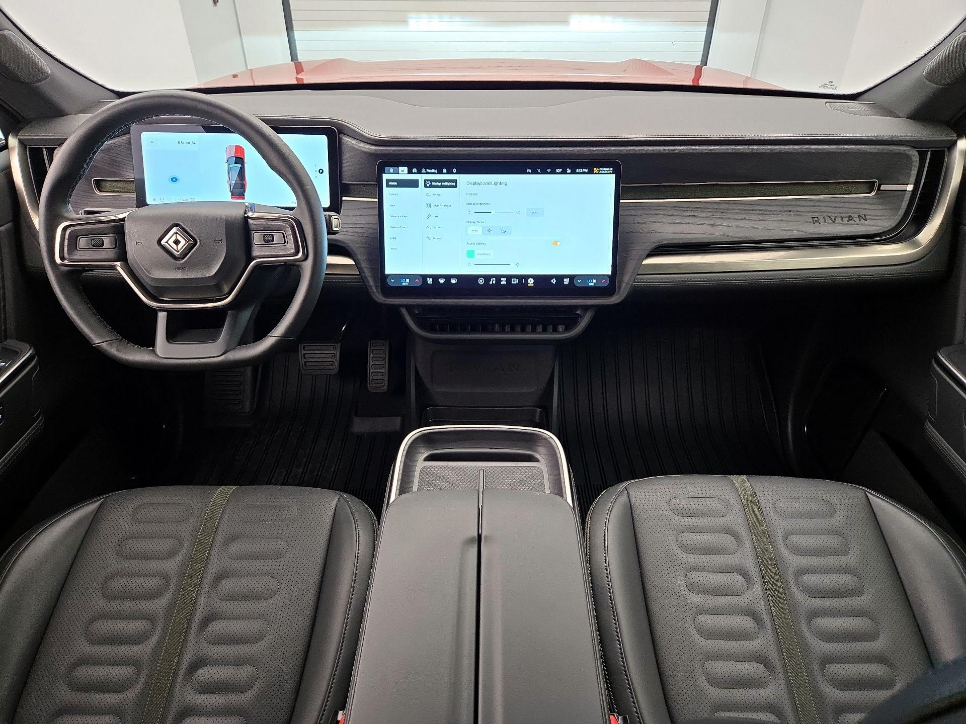 Thumbnail: 2025 Rivian R1S - 9