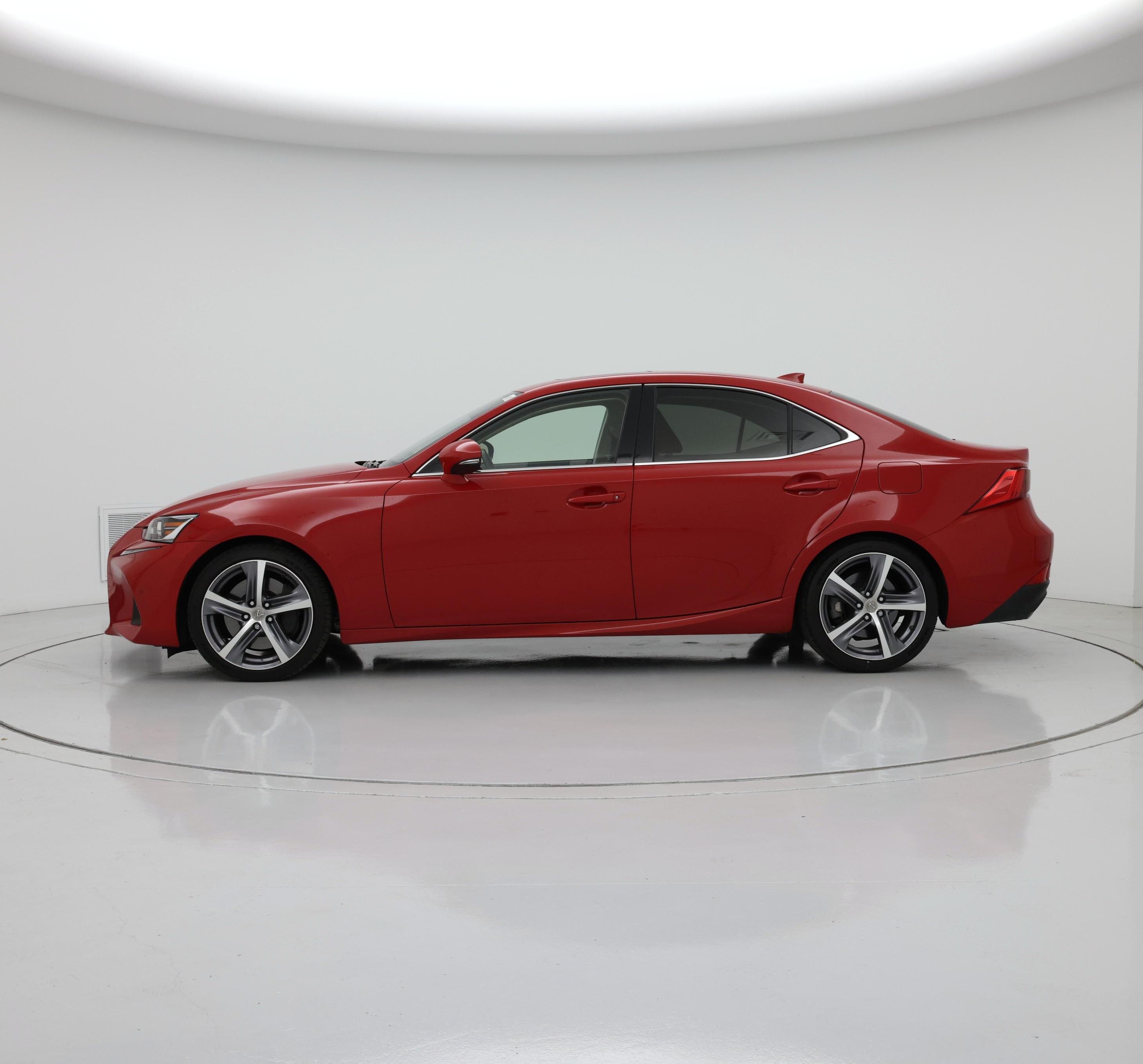 Thumbnail: 2019 Lexus IS - 3
