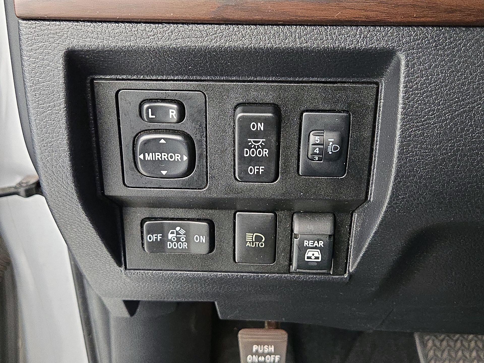 Thumbnail: 2019 Toyota Tundra - 13